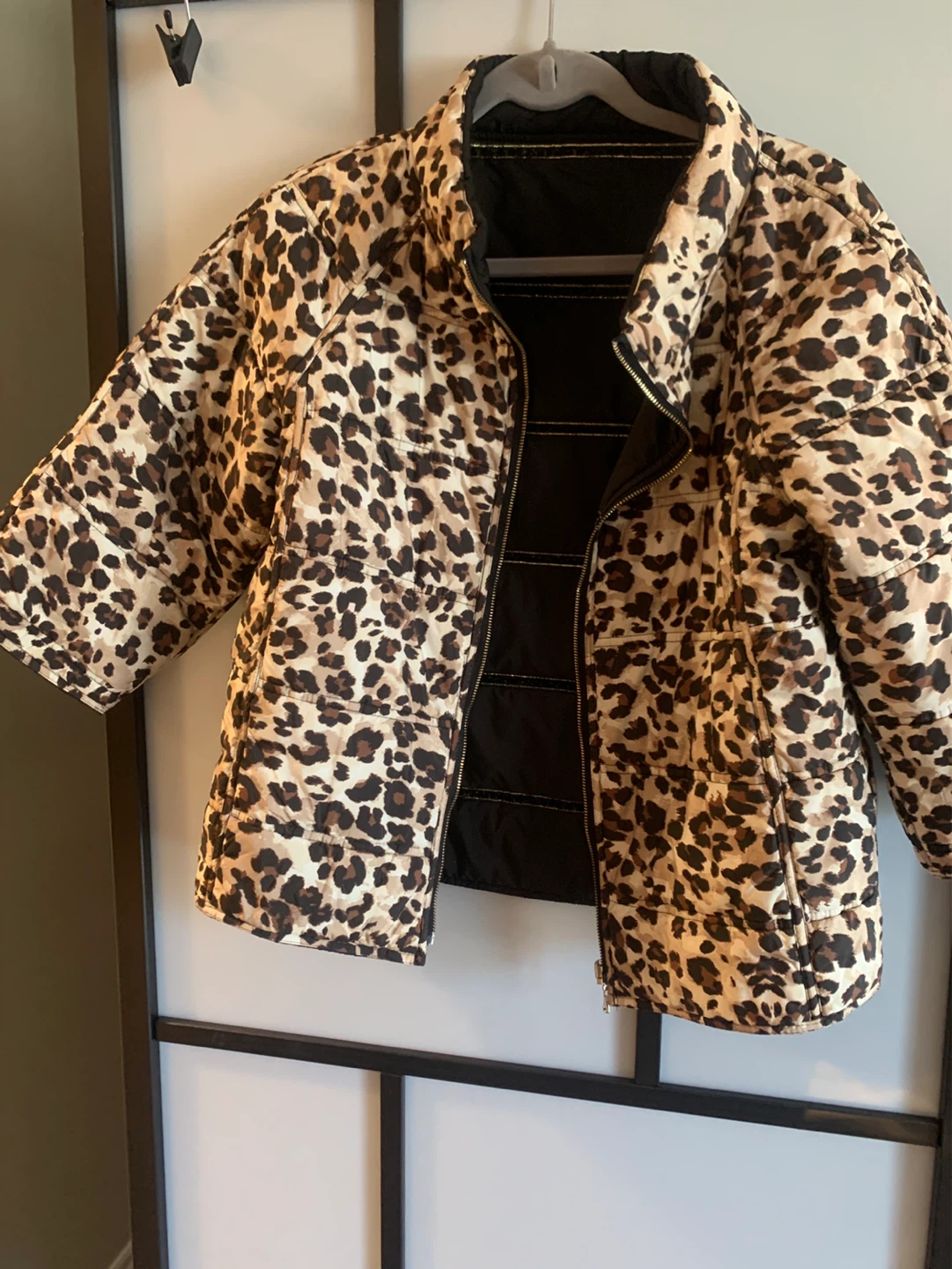 Reversible Puffer Jacket - Leopard Print & Black Gold - photo 4