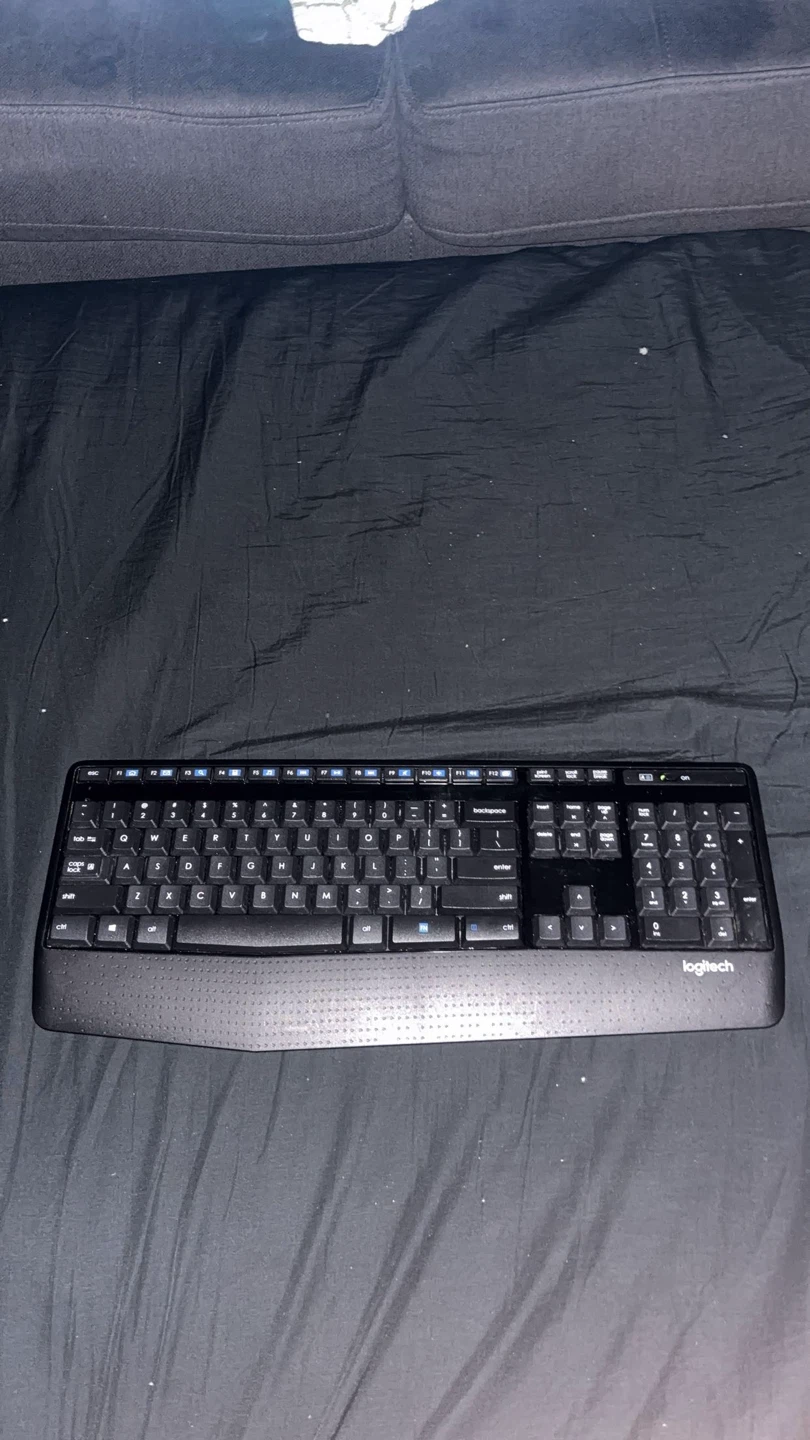 Logitech Wireless Keyboard