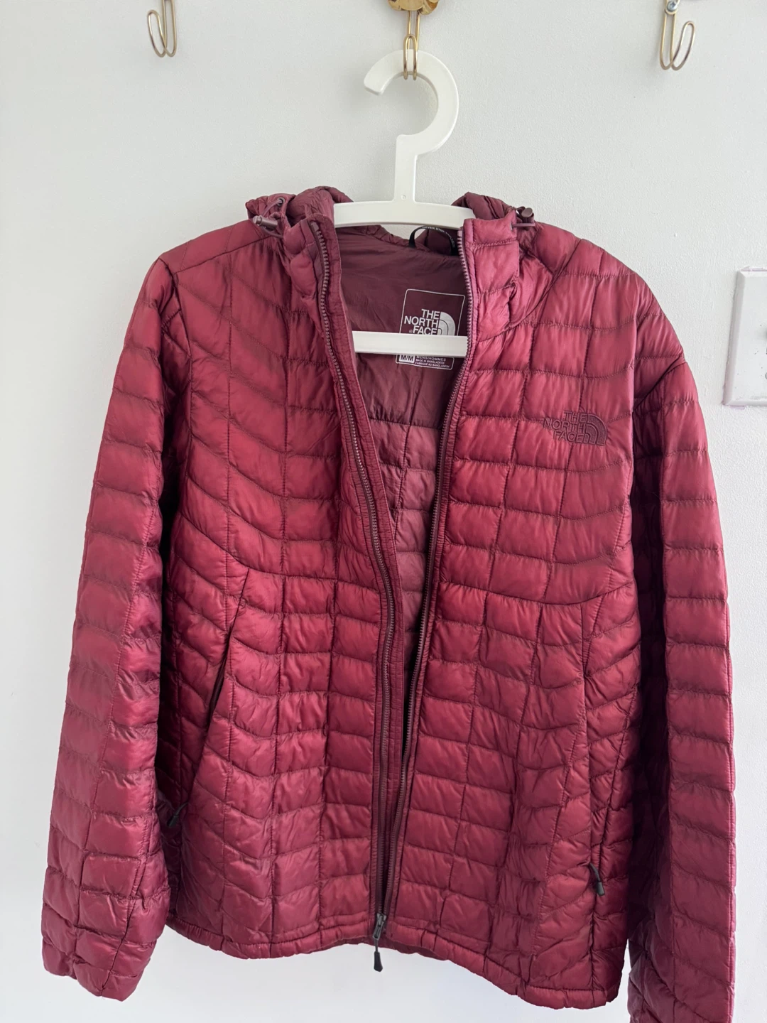 The North Face Puffer Jacket - Size M - photo 4
