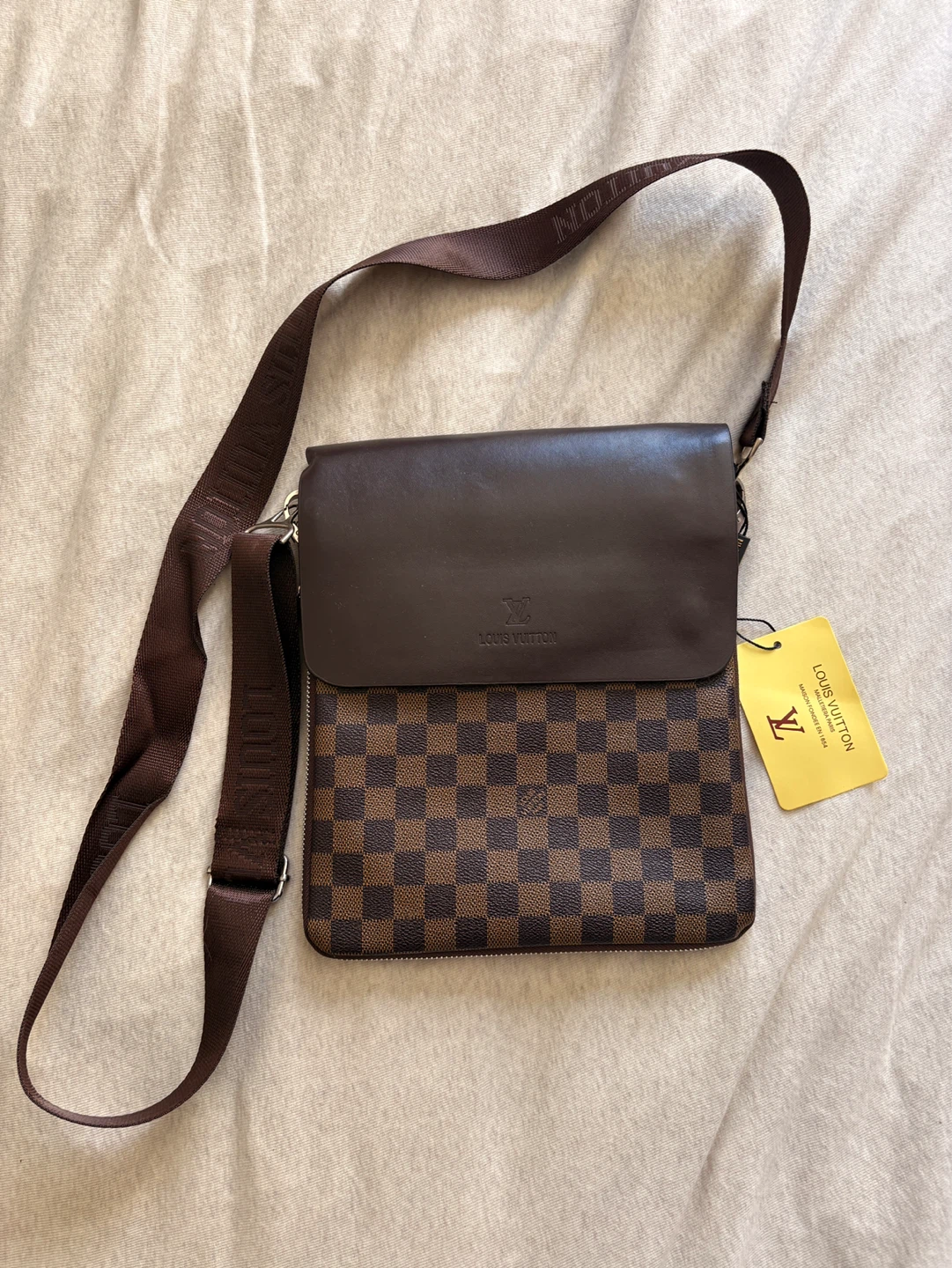 Louis Vuitton Cross Body Bag - photo 2