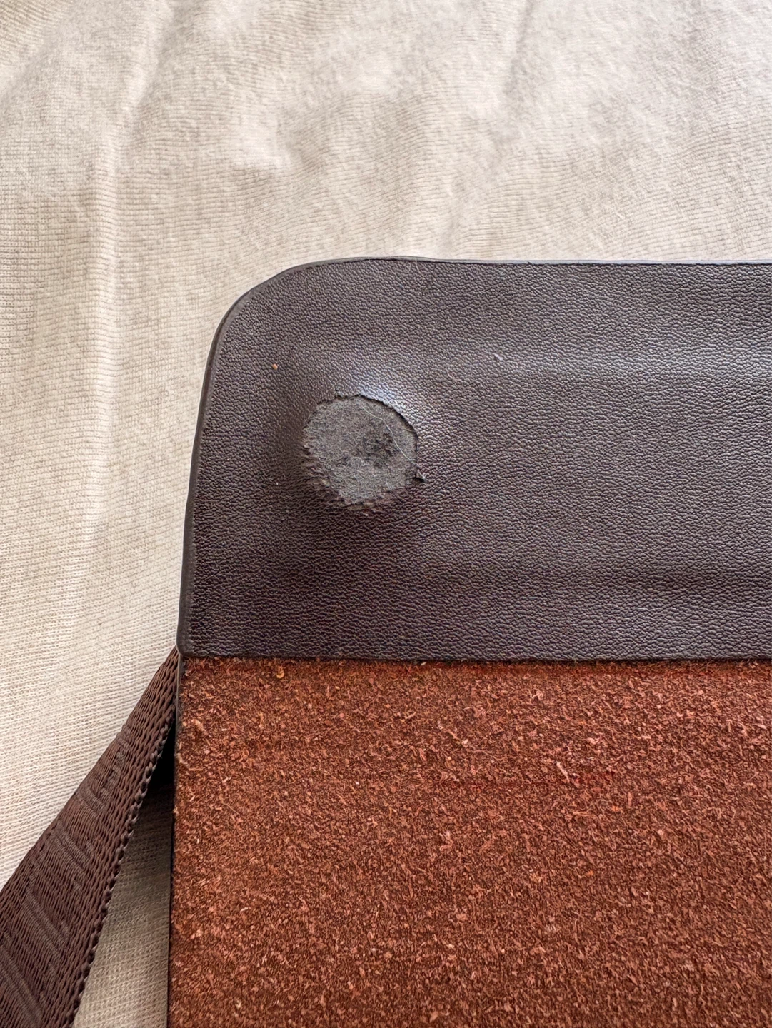 Louis Vuitton Cross Body Bag - photo 4