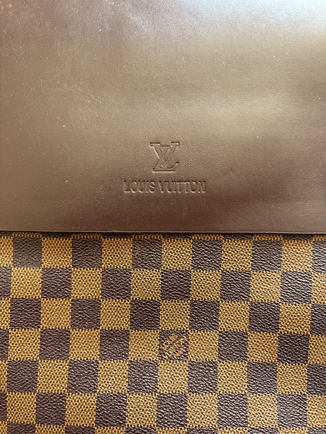 Louis Vuitton Cross Body Bag - photo 3