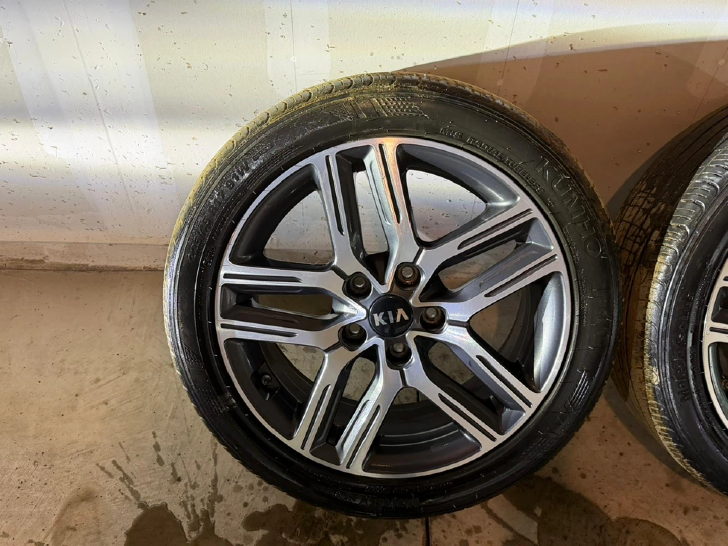 Set of 4 Kia – 17-Inch Rims - photo 2
