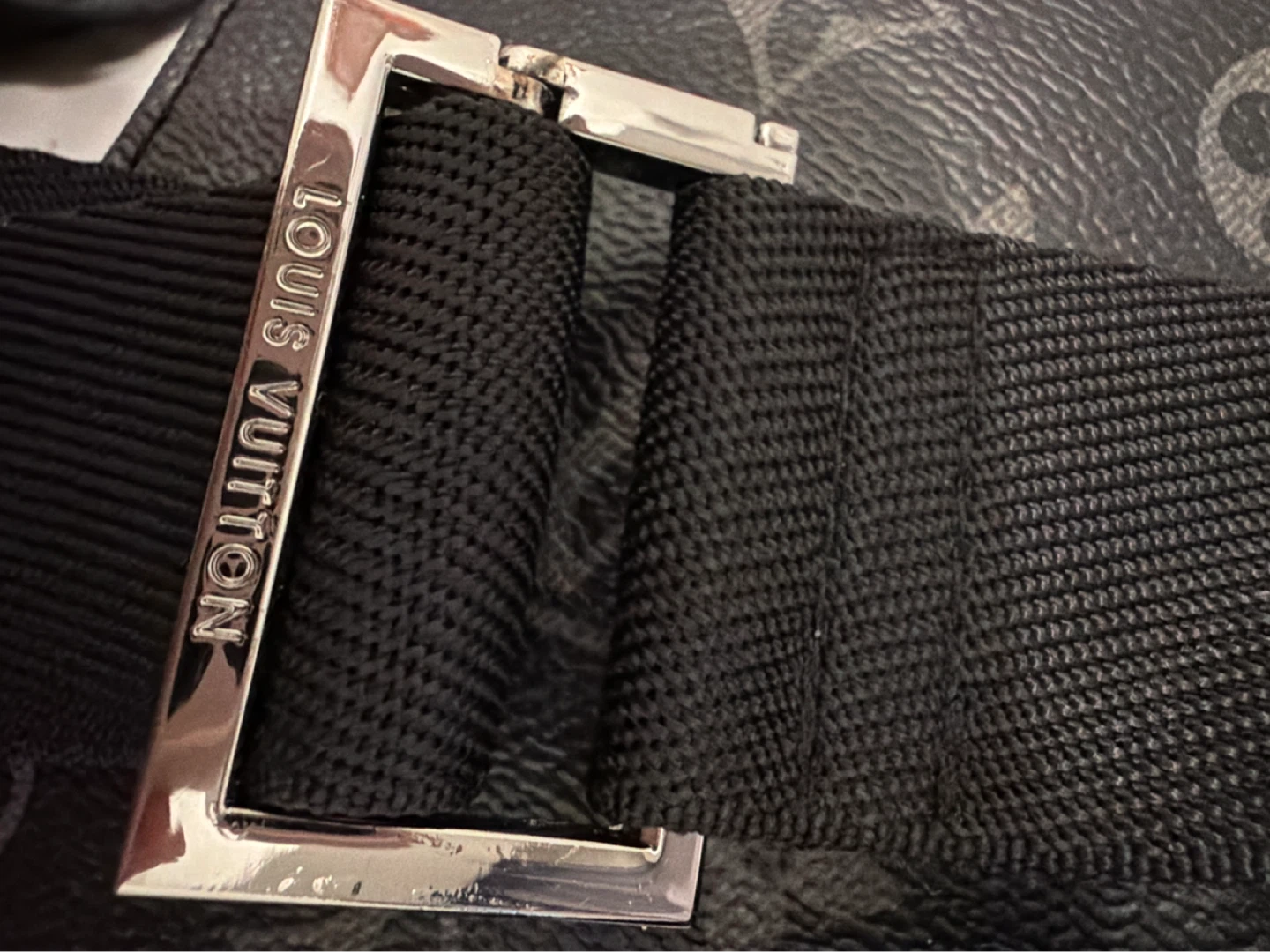 Louis Vuitton Sling Bag - photo 2