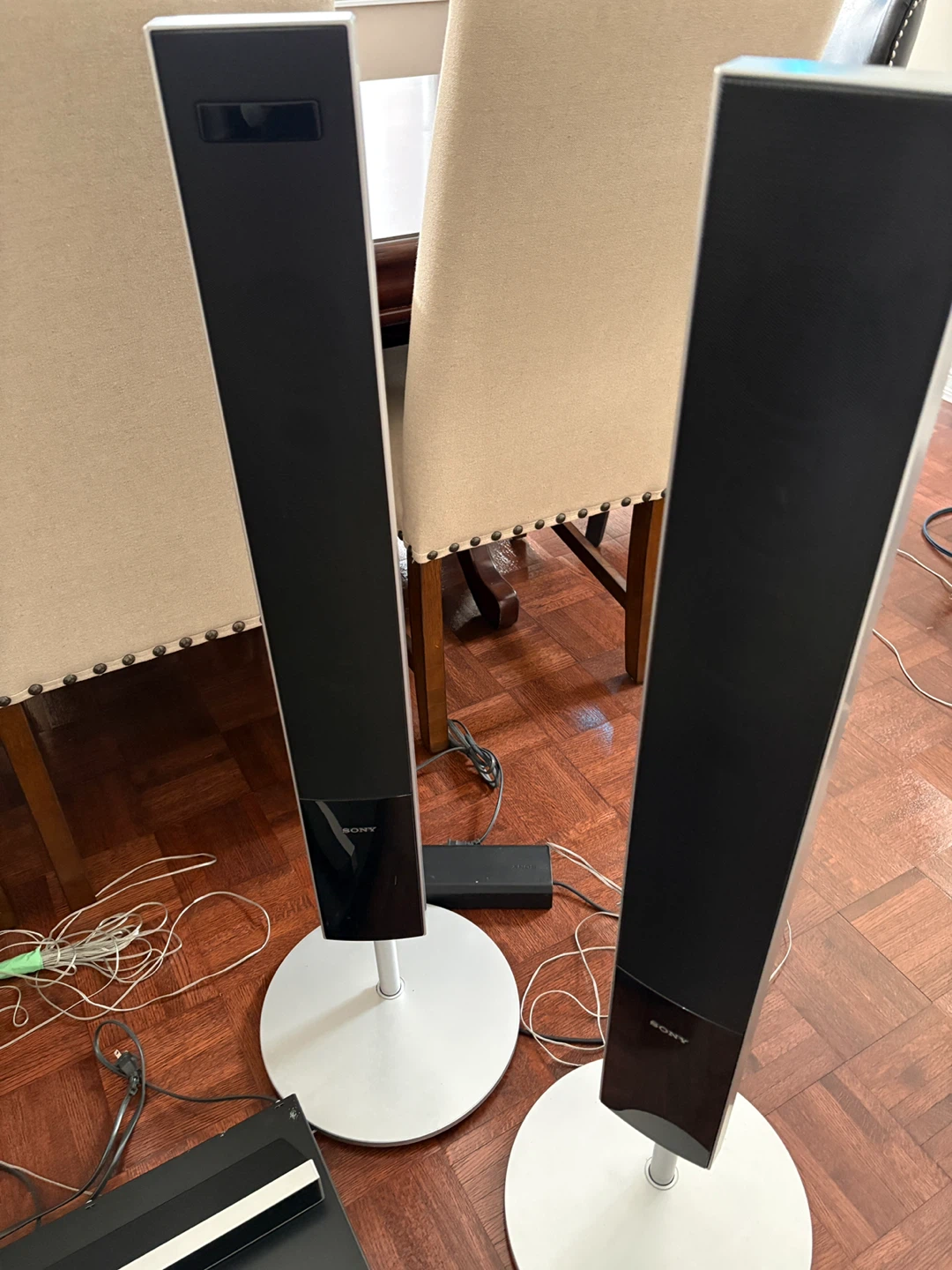 Sony DAV-HDX900W 5.1 Surround Sound  speakers - photo 5