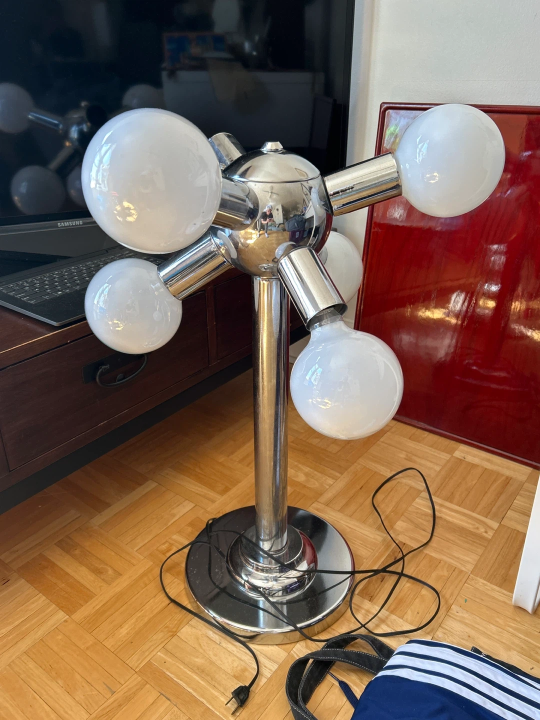 Chrome Sputnik Table Lamp with 5 White Globes