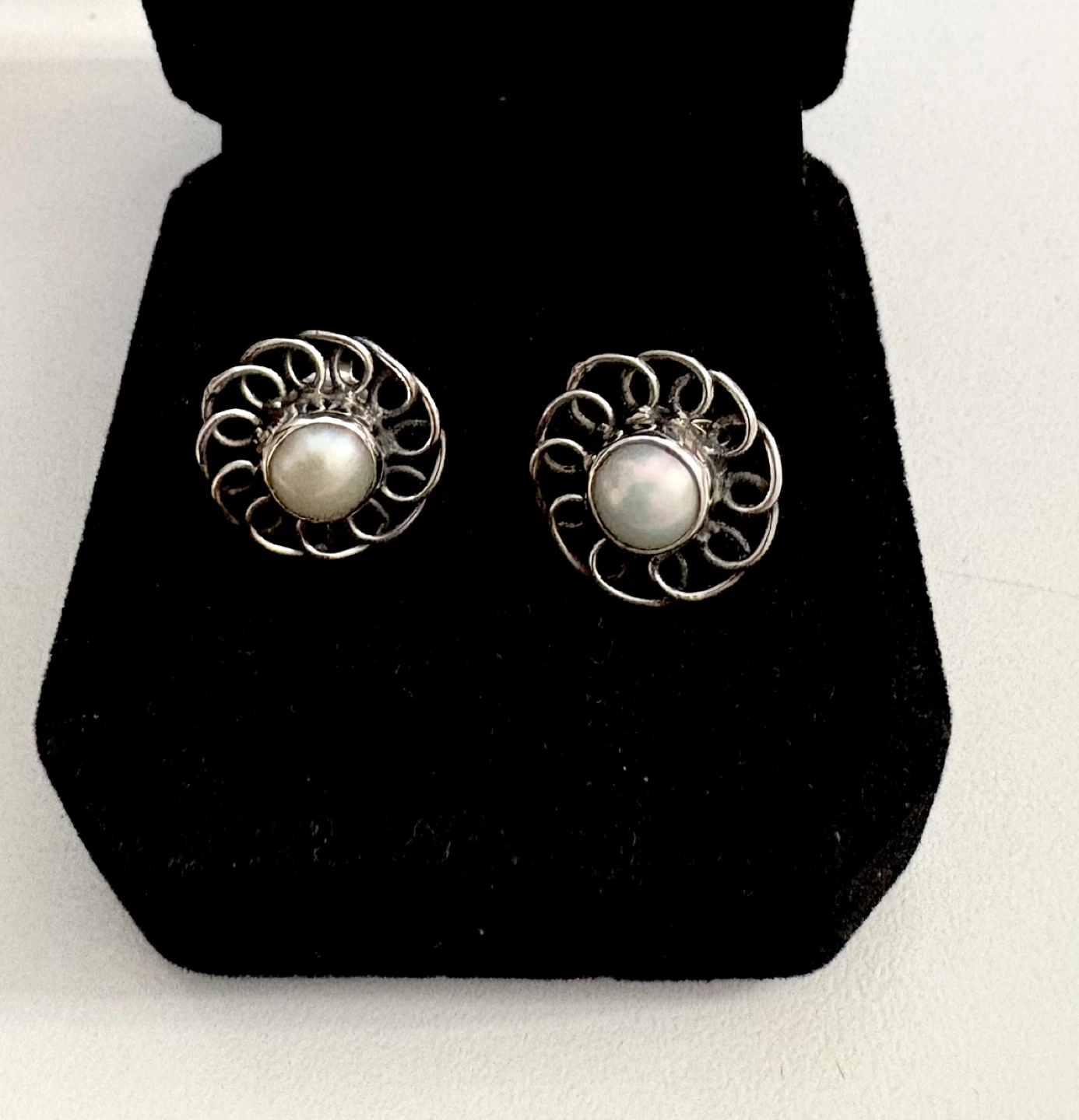 Sterling Silver wired Pearl studs !
