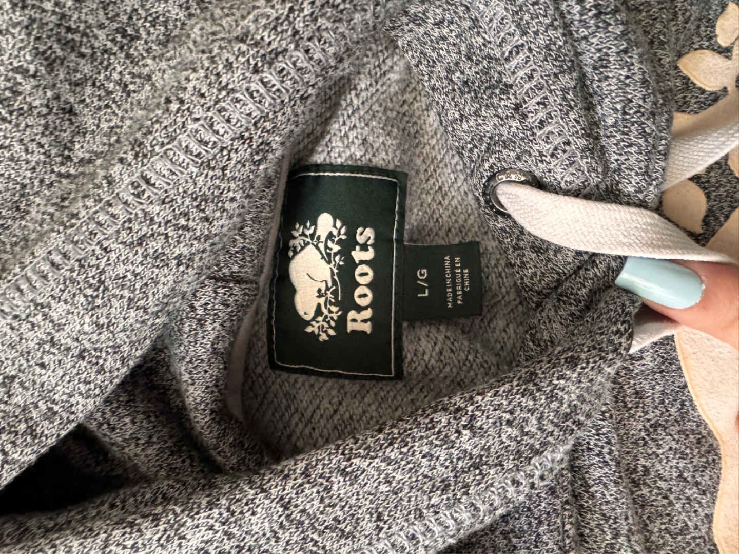 Roots Grey Hoodie - Size L/G - photo 3