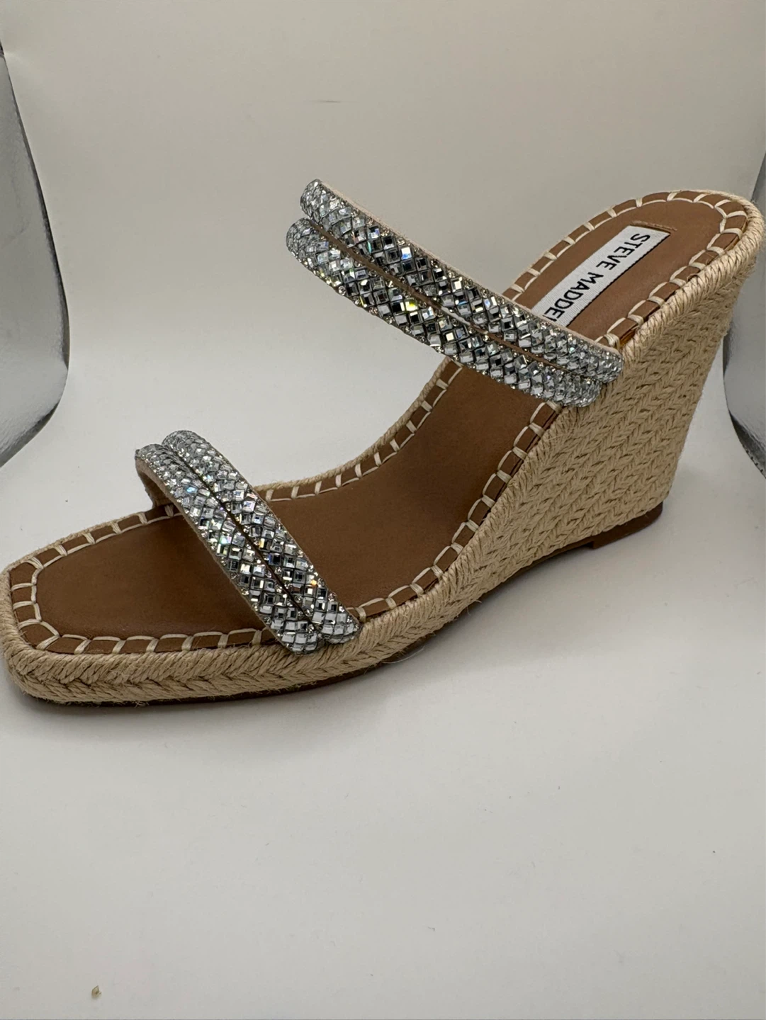 Size 7.5 - NEW! Steve Madden Wedge Sandals Embellished Straps - photo 2