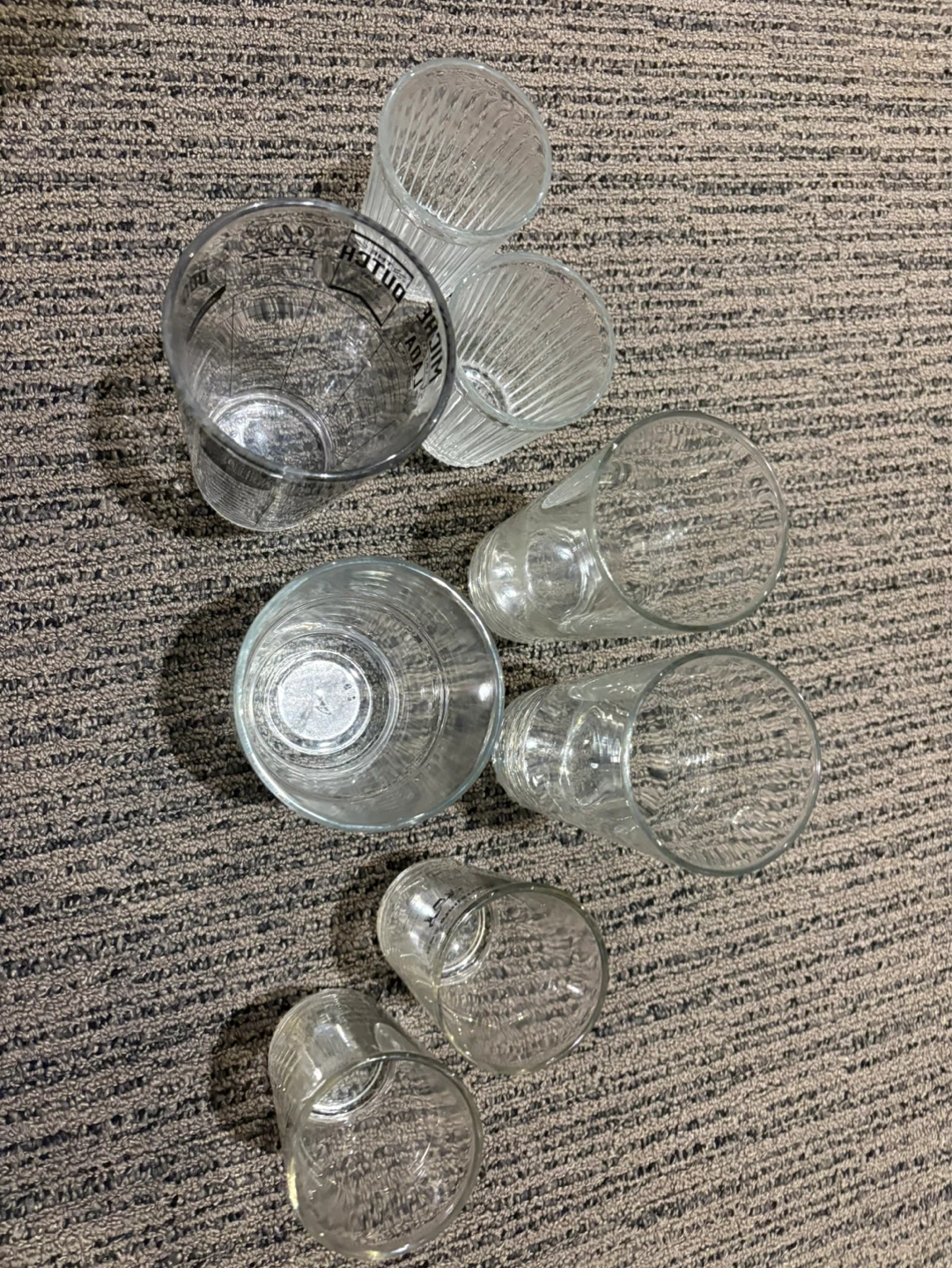 Set of 8 Clear Glass Drinking Glasses
