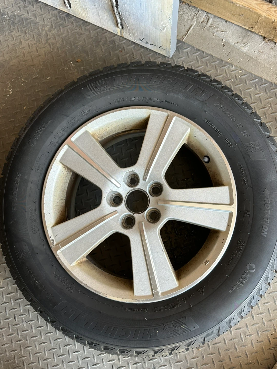 Michelin X-Ice Snow Tire with Rim - 215/65R16