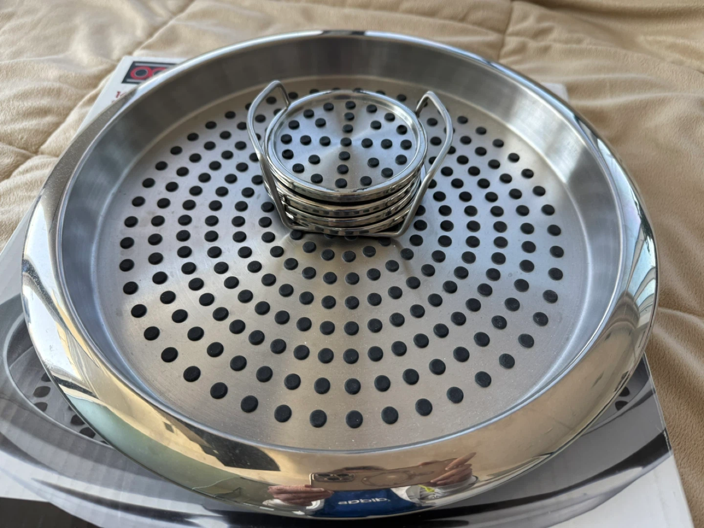 14" OGGI Stainless Steel Non-Skid Rubbergrip Tray - photo 3