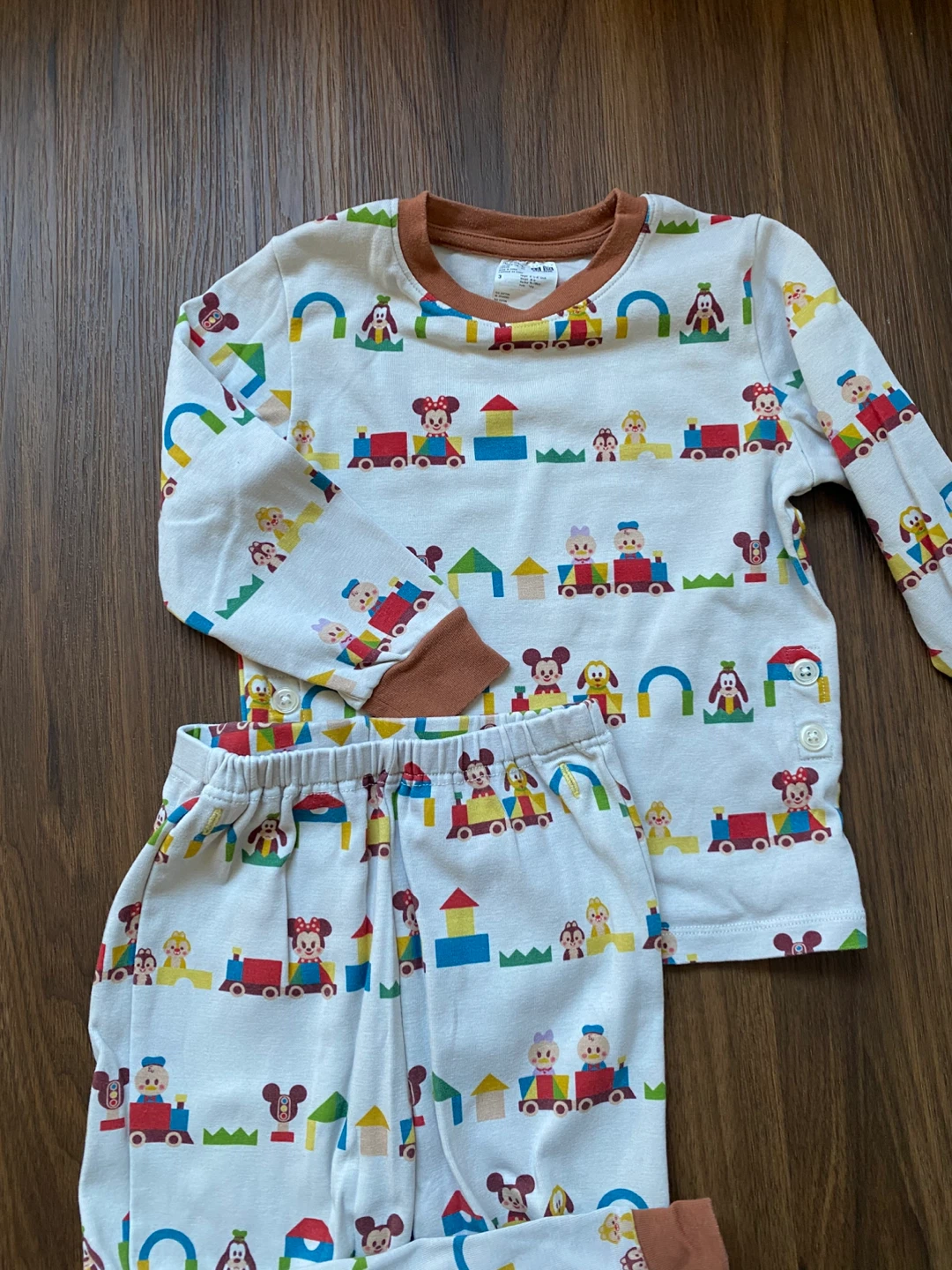 UNIQLO Disney Baby Mickey Mouse Pajamas Size 3 - photo 4