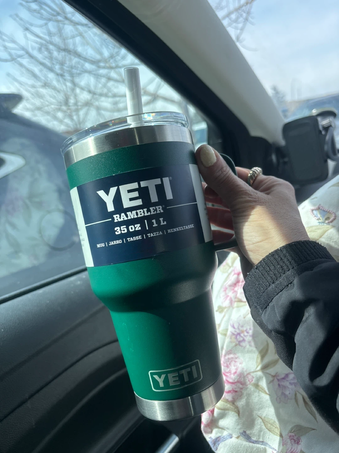 Yeti Rambler 35 oz Tumbler with Straw