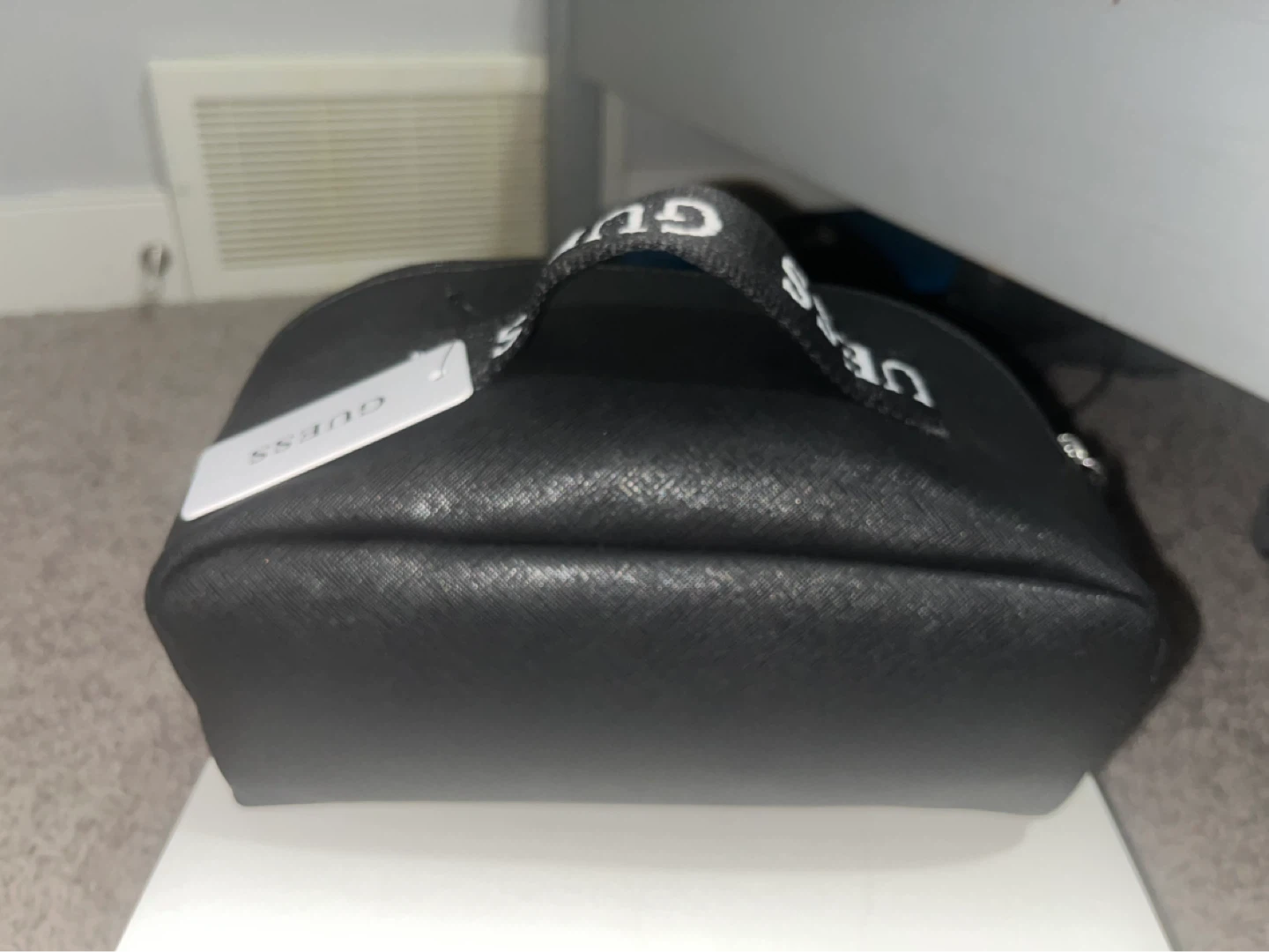 Guess Black Cosmetic Bag - photo 2