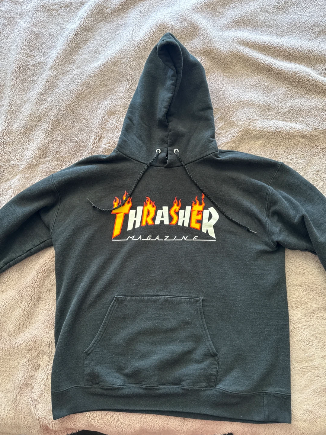 Thrasher Magazine Flame Logo Hoodie size M men’s