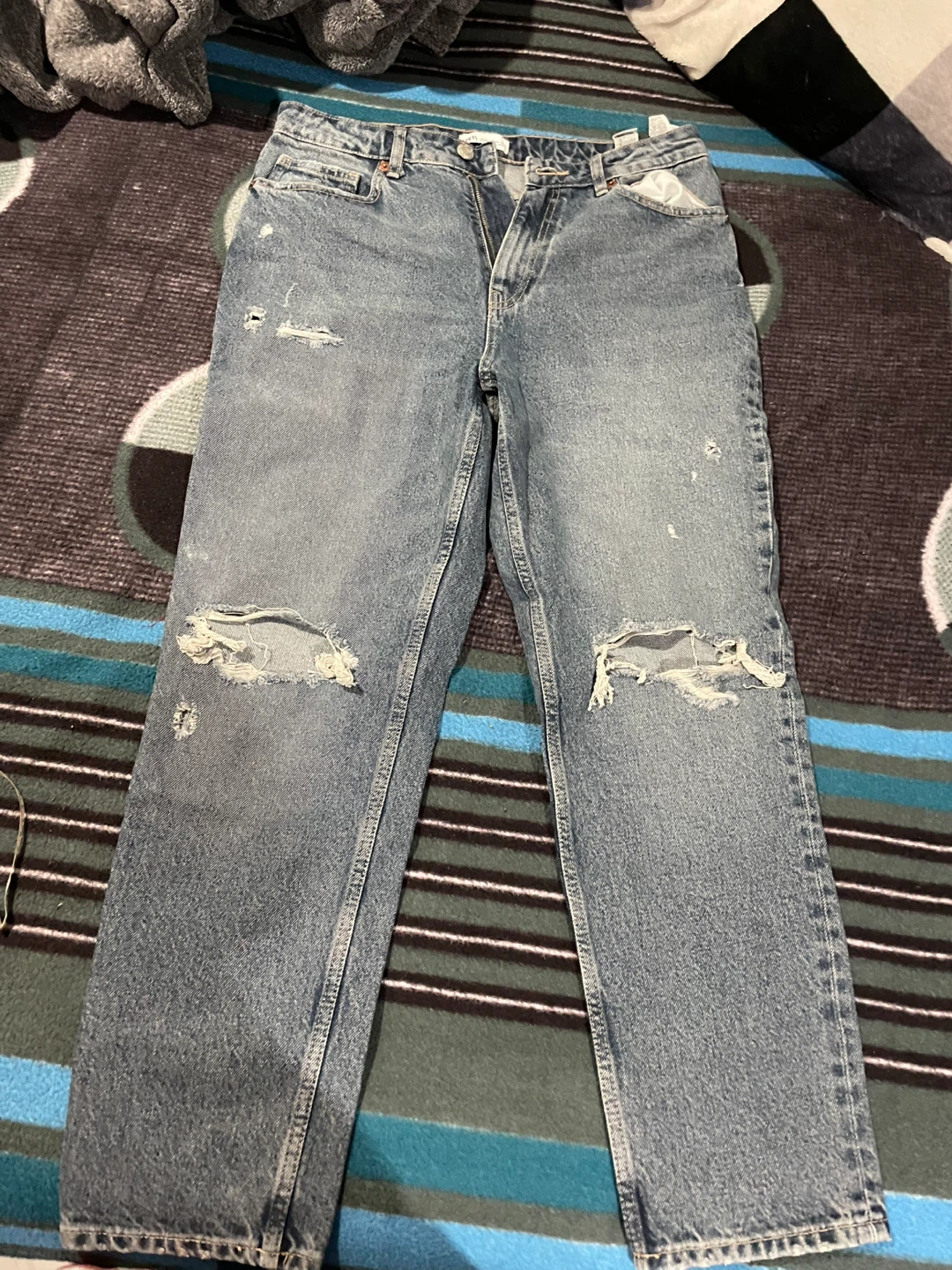 ZARA gray Denim Ripped Jeans