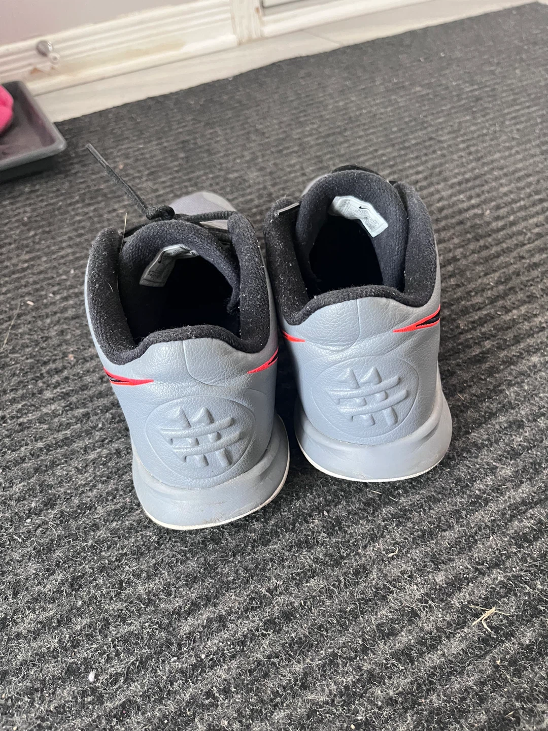 Nike shoes - photo 2