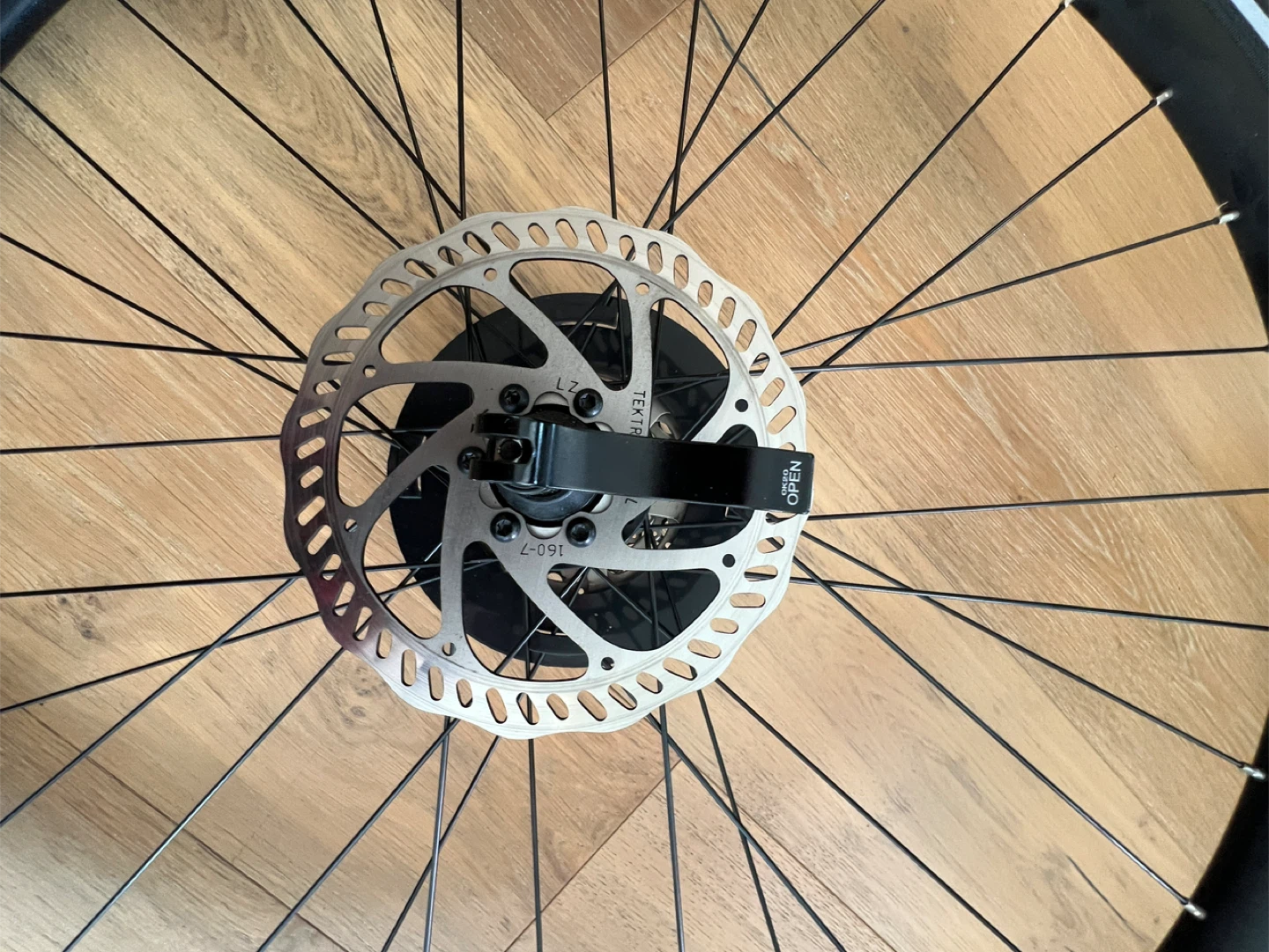Specialized road bike rear Disc Brake wheel - photo 3