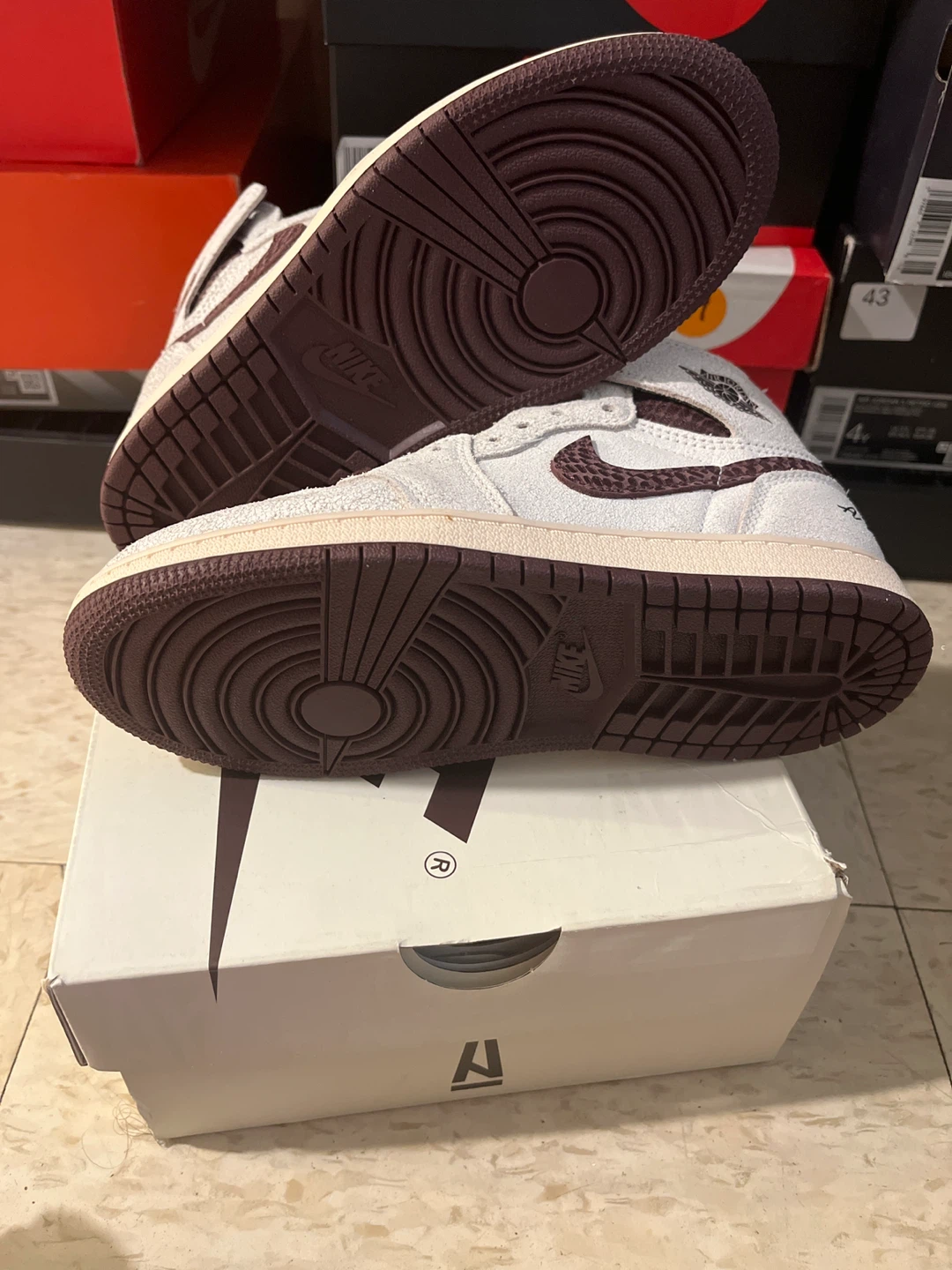 Air Jordan 1 Retro High OG SP "A Ma Maniére" Sneakers - photo 5