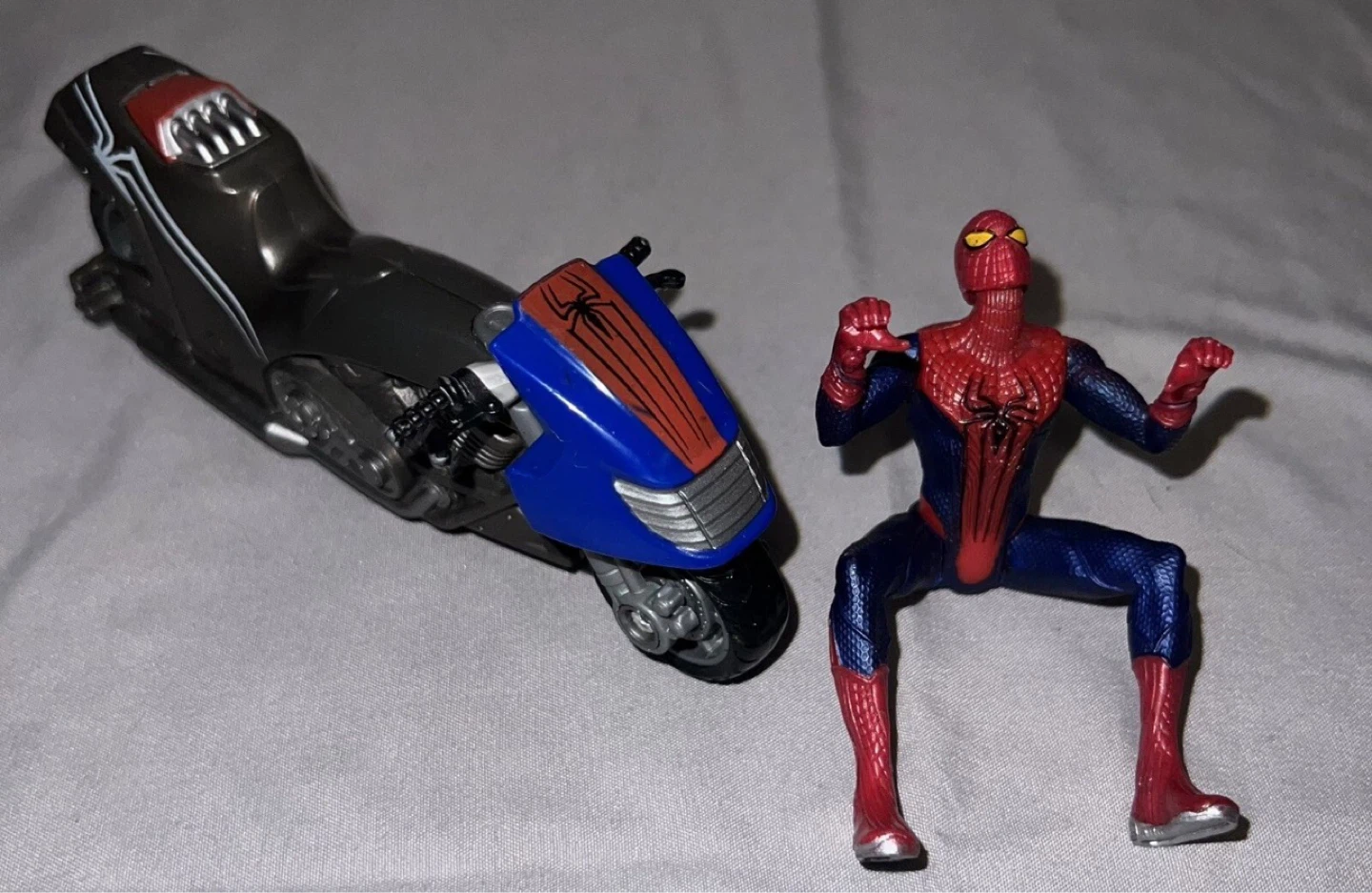 Marvel Amazing Spider-Man Zoom N Go Spider Cycle toy Hasbro 2012 - photo 4