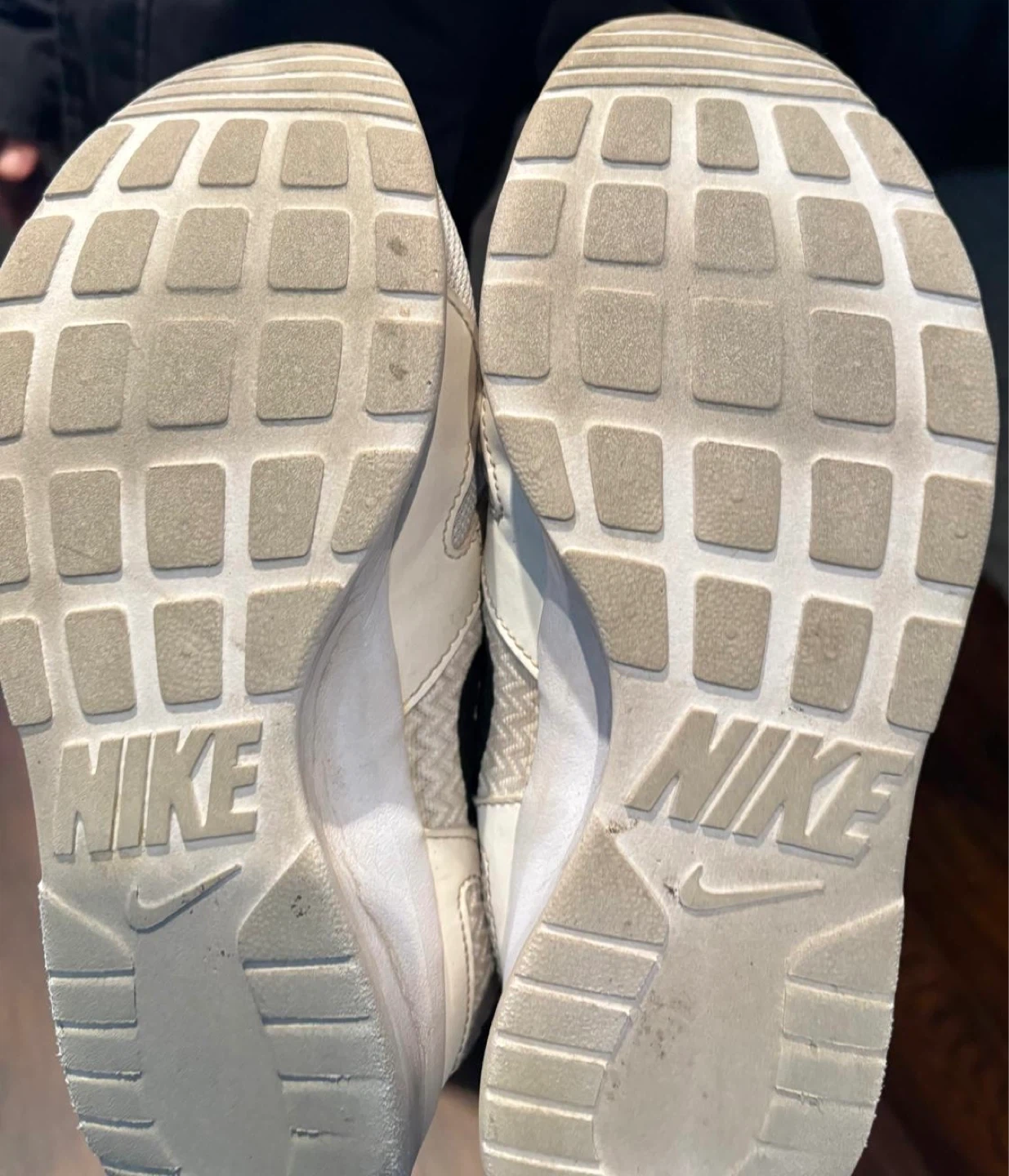 Nike Girl Running Shoes Size 8.5 White - photo 5