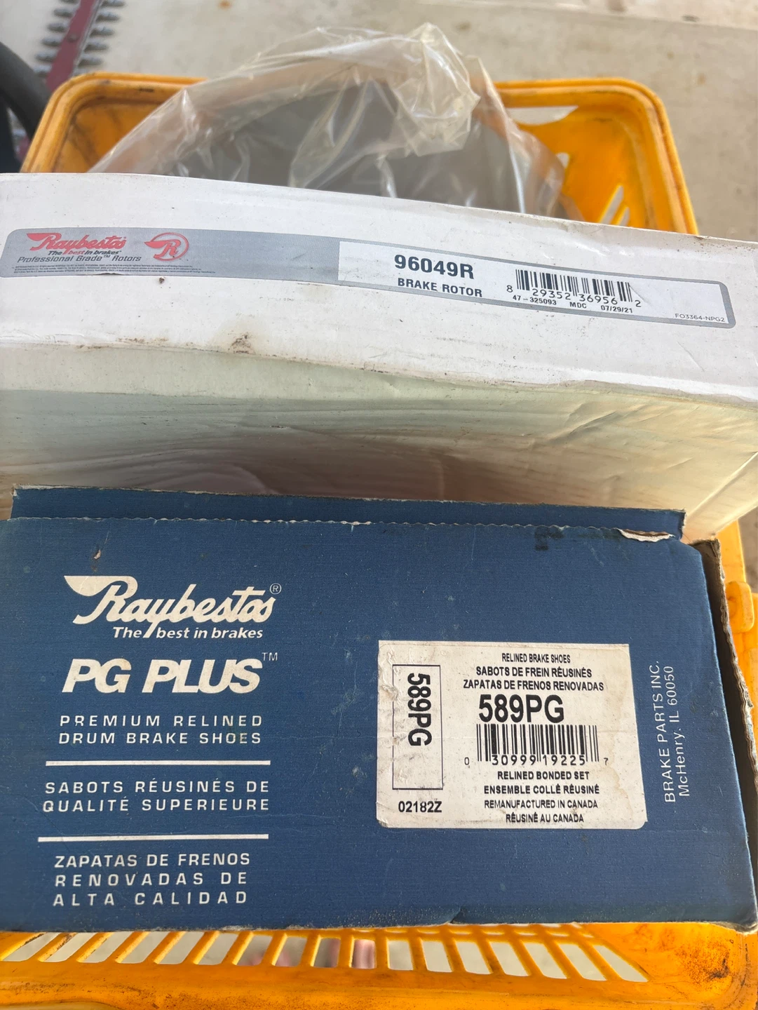Raybestos 96049R Brake Rotor and 589PG Brake Shoes