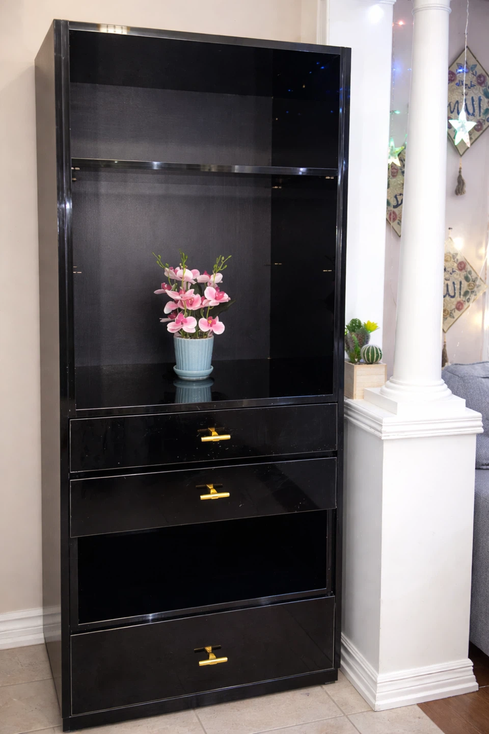 Black Glossy Storage Cabinet with Drawers