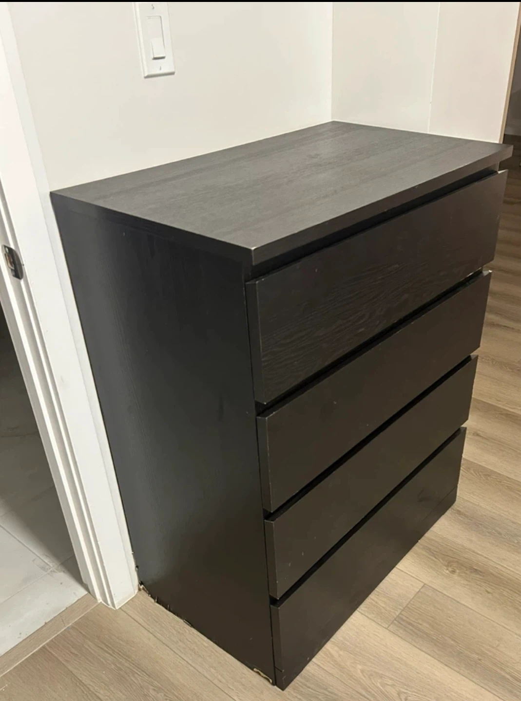 IKEA MALM 4-drawer dresser - photo 2