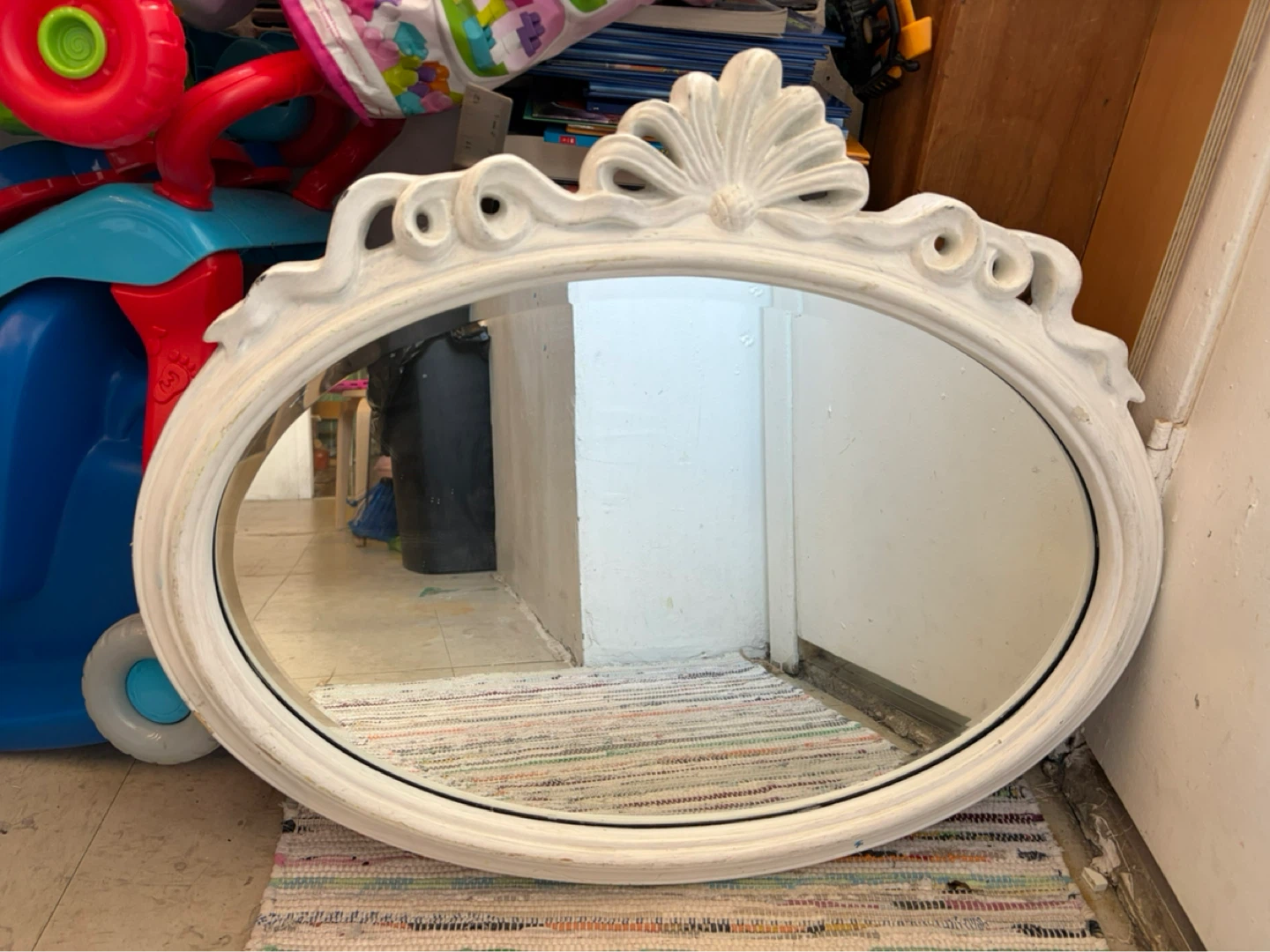 Mirror wall mounted