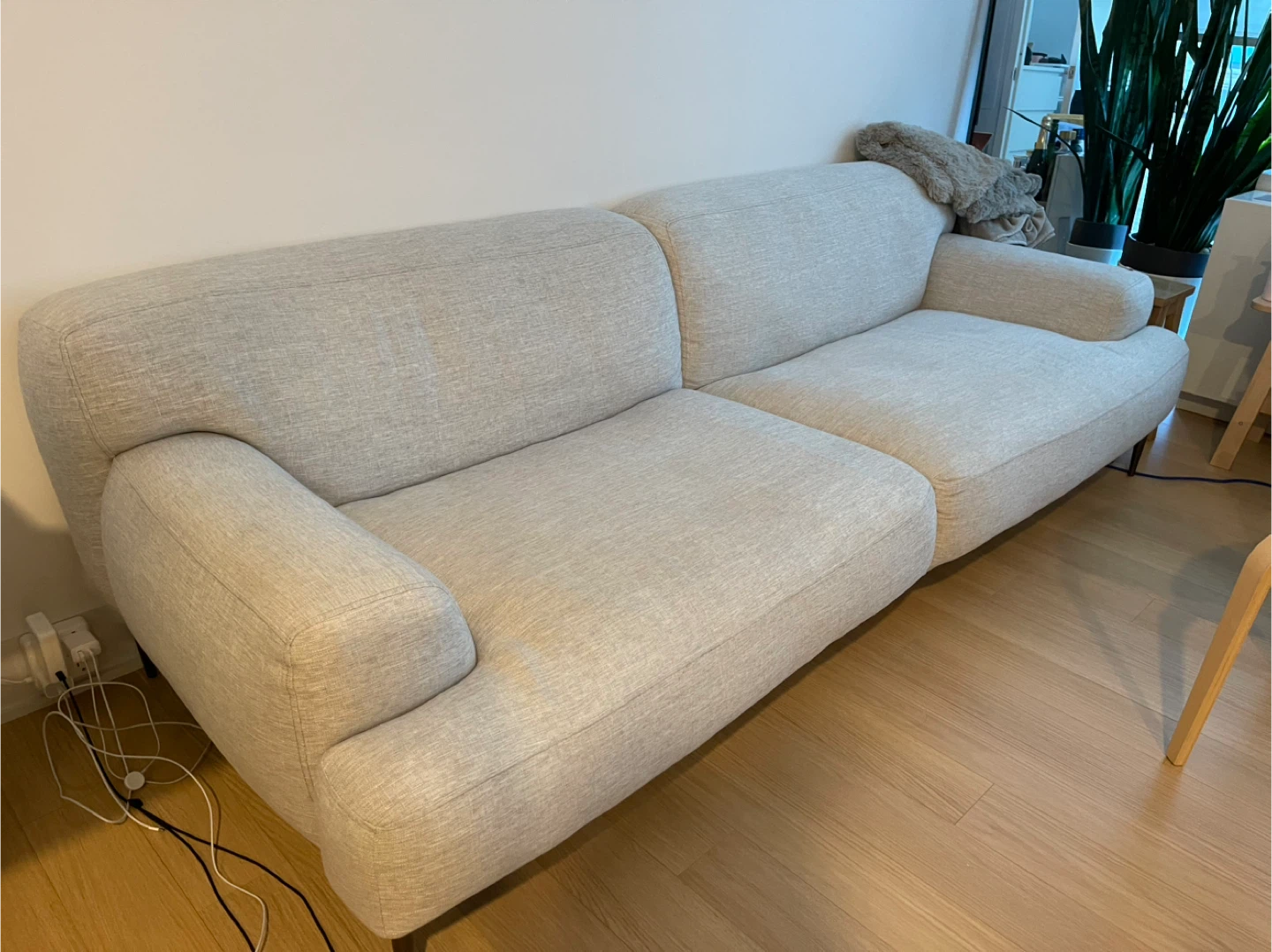 Article: 91in Sofa (Light Beige)