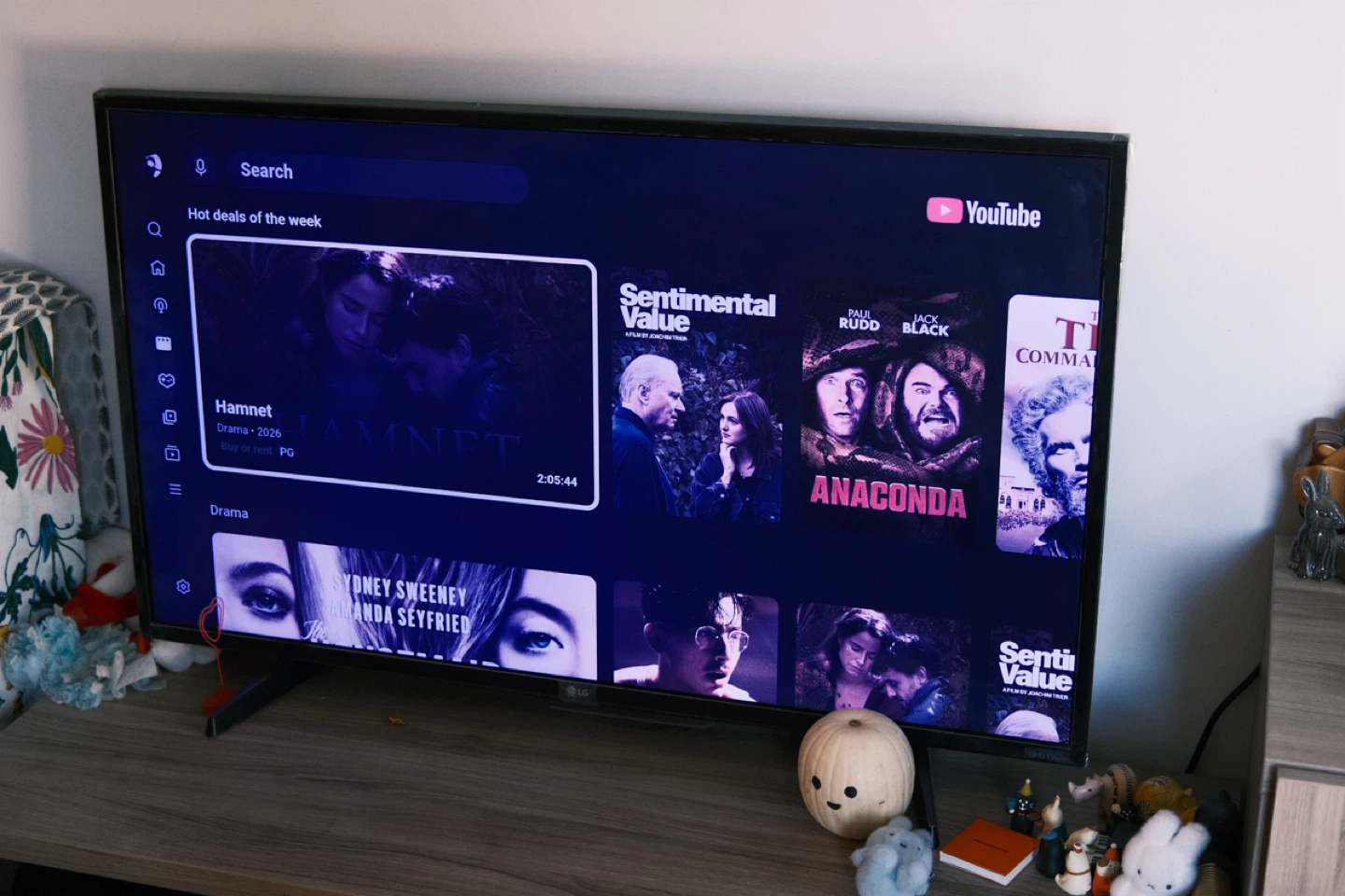 LG Smart TV 43” UH6100 4K UHD with Chrome cast - photo 3