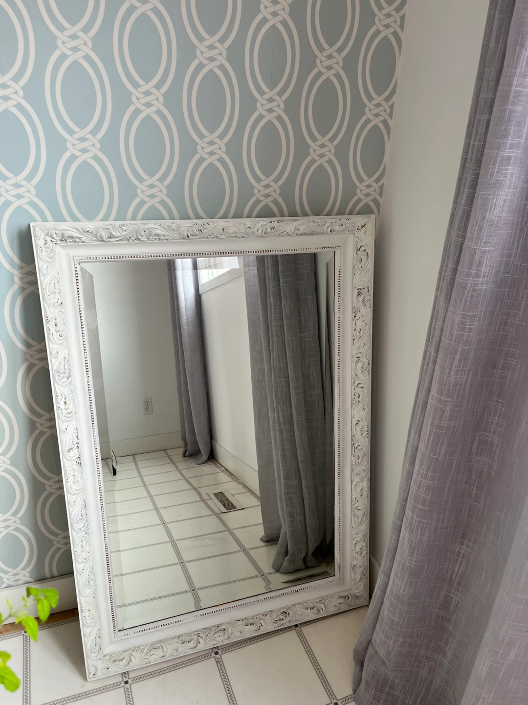 White Ornate Frame Mirror - photo 2