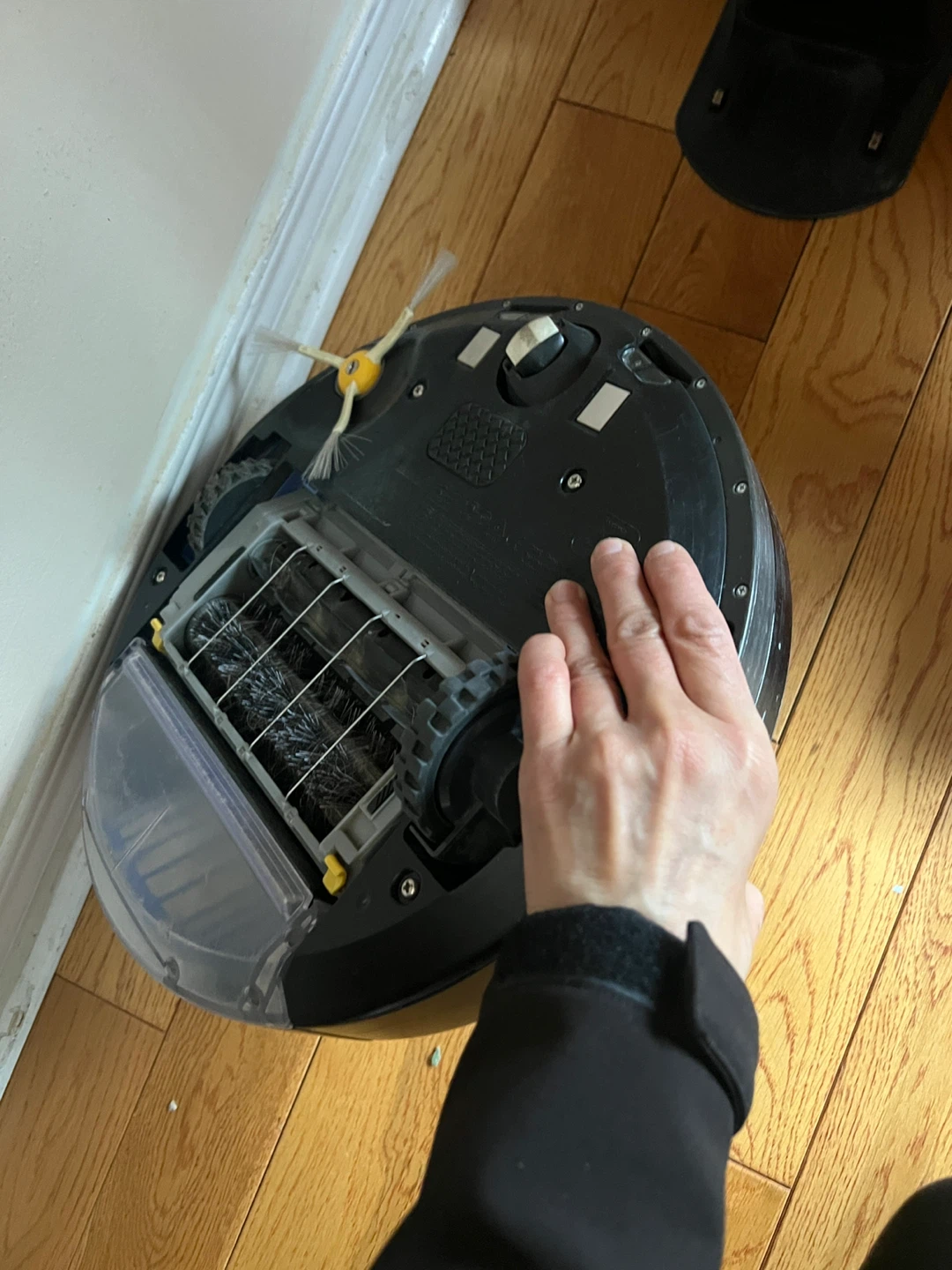 iRobot Roomba Robotic Vacuum Cleaner - photo 4