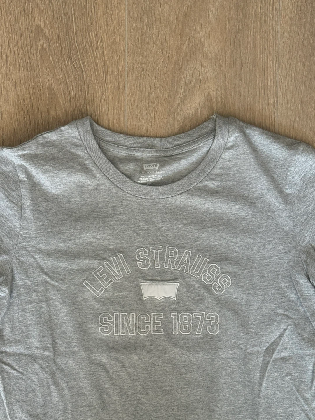 Levi Strauss & Co. Grey T-Shirt - photo 2