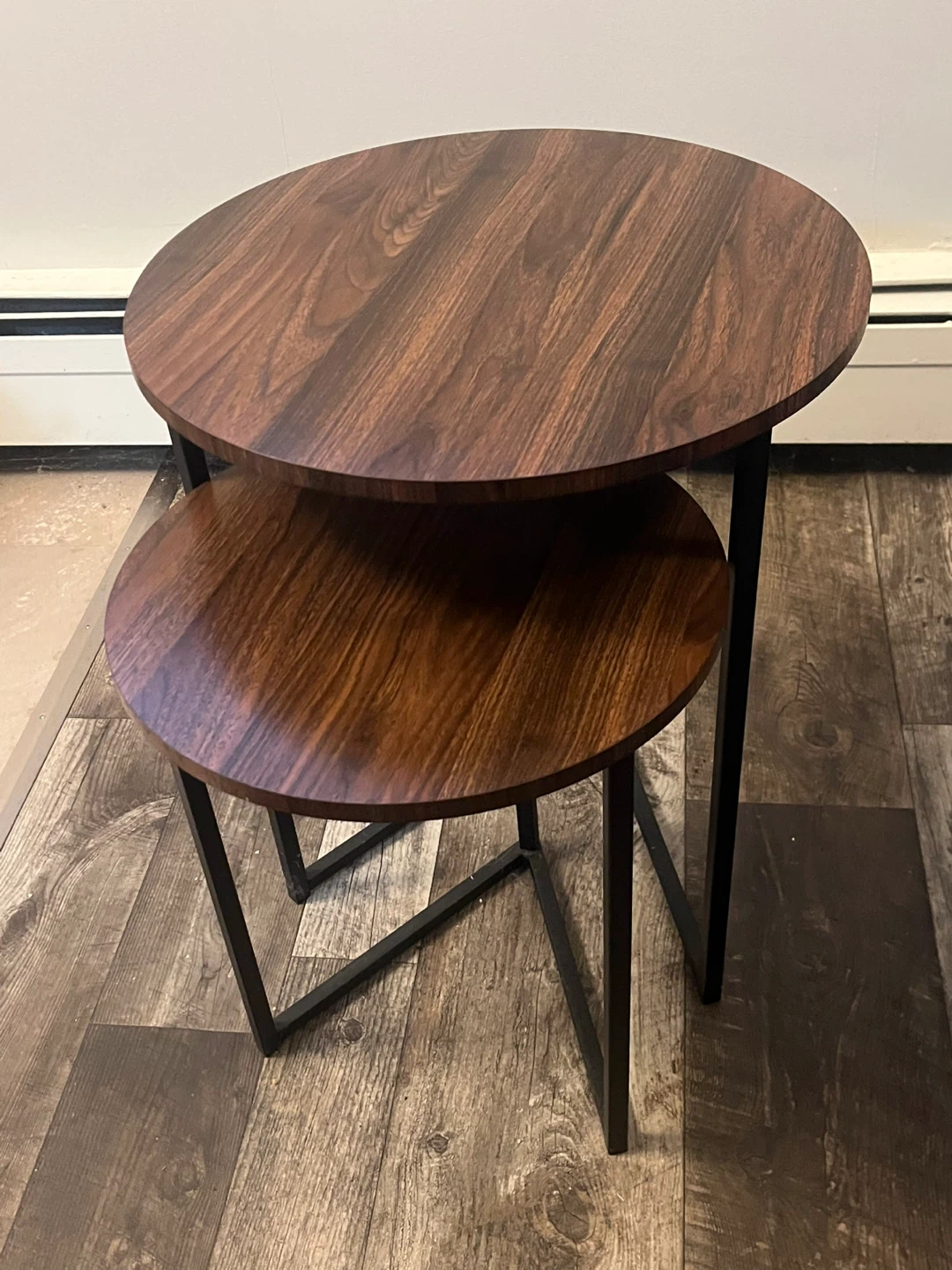 MOVING SALE! SATURDAY PICKUP!! Set of 2 nesting tables for sale!