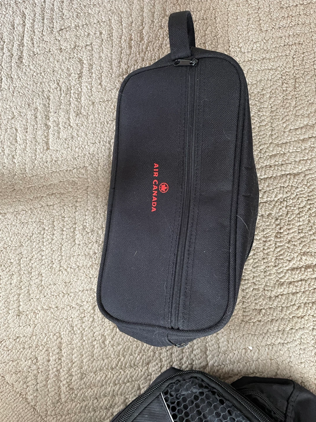 Air Canada Black Toiletry Bag - photo 2