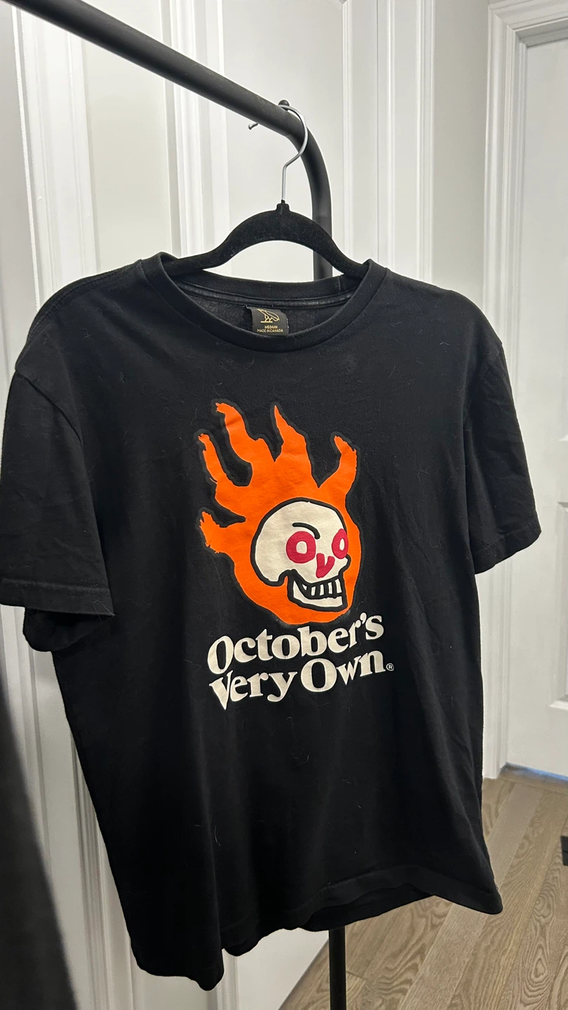 October's Very Own "Flaming Skull" T-Shirt - Medium