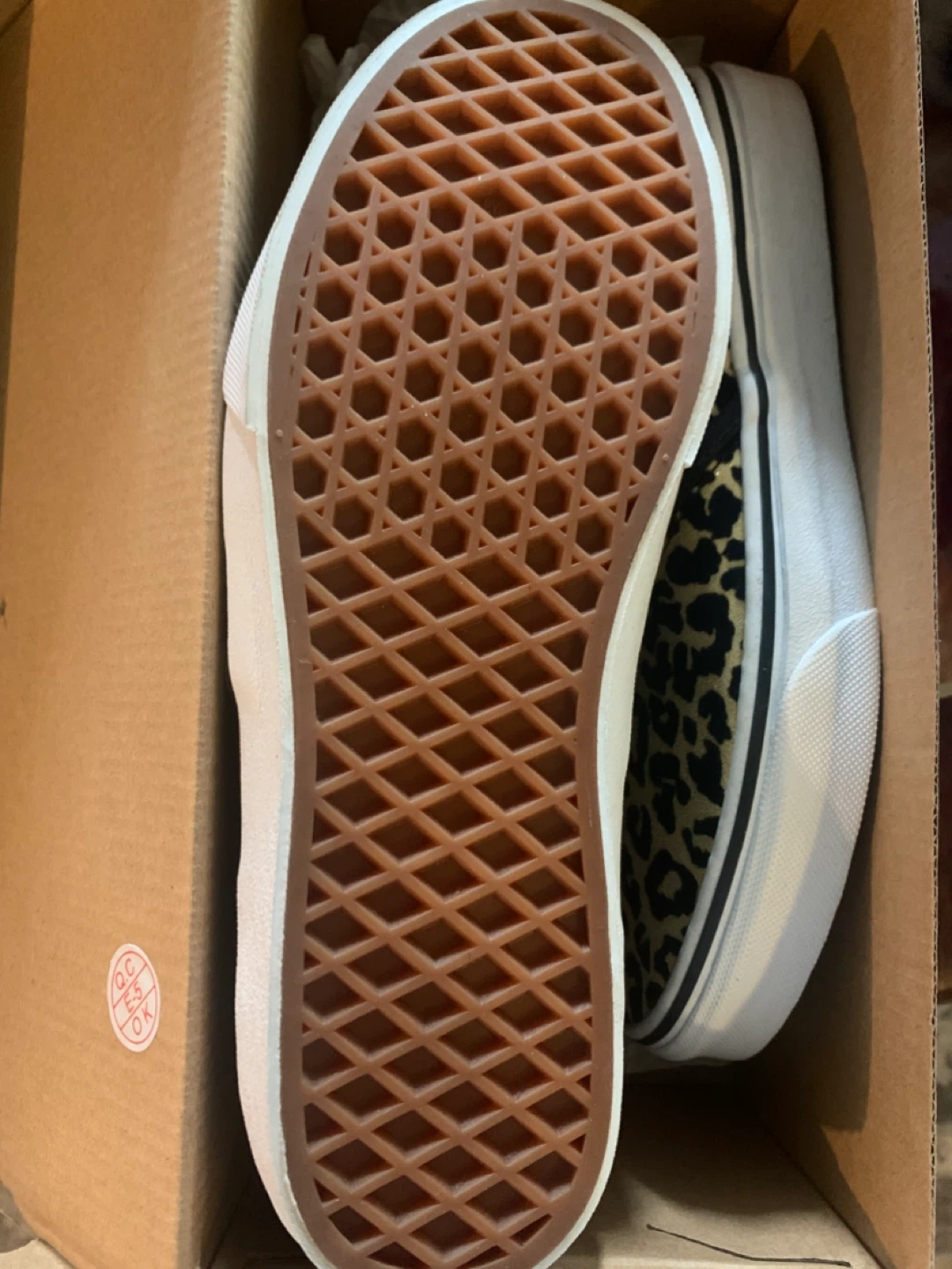 Vans Classic Slip-On (Flocked Leopard) Black/Taupe Shoes Size 6 - photo 3