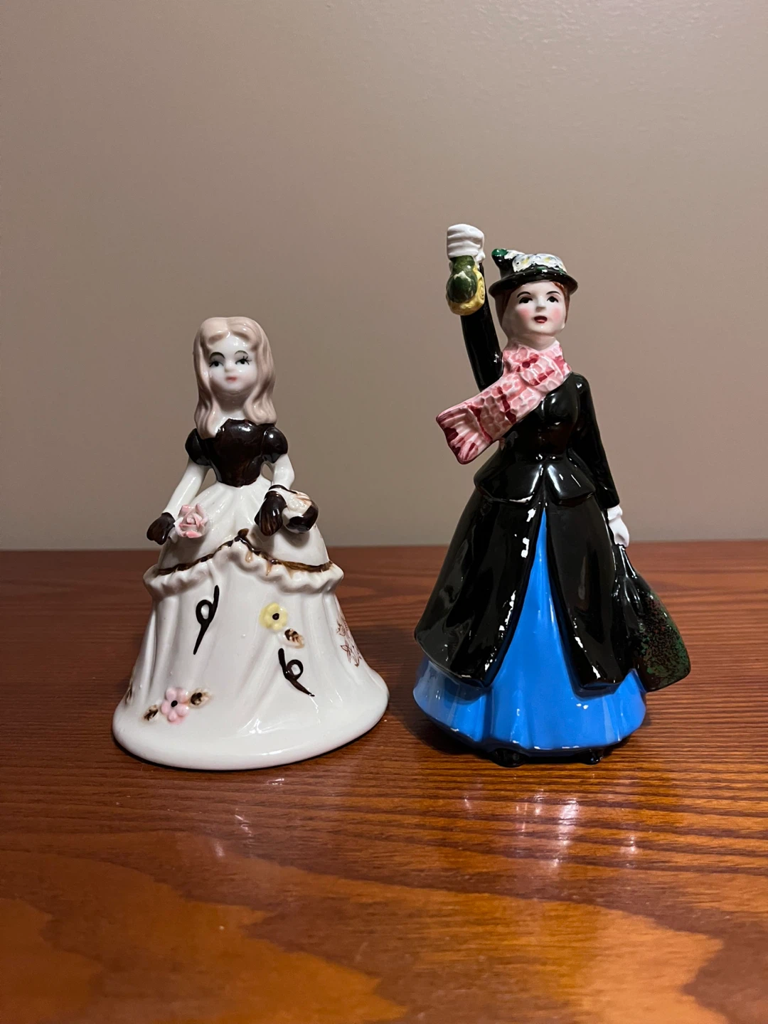 VINTAGE MARY POPPINS & LADY BELL
