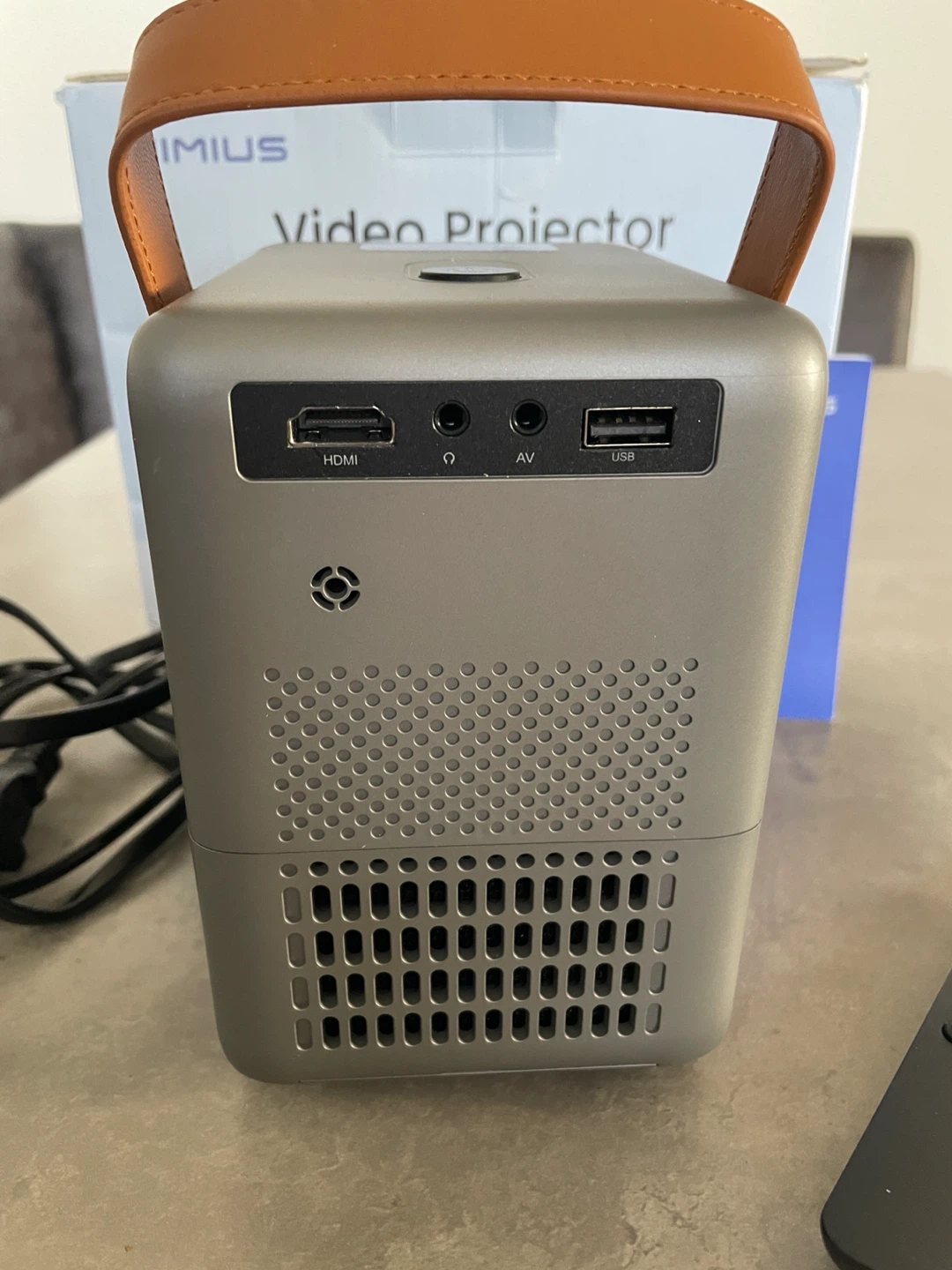 Compact Video Projector includes original box and manual - photo 2