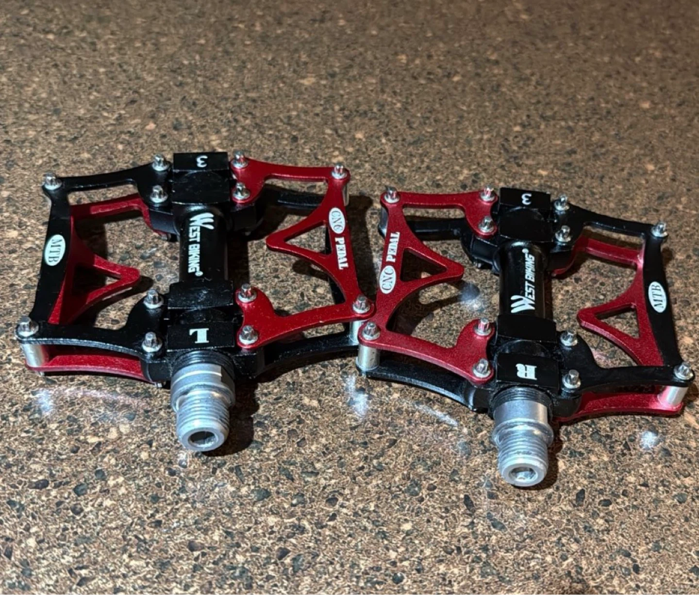 Mountain Bike Pedals - New