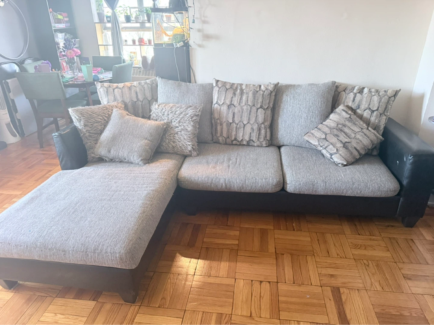 Sectional Sofa with Chaise Lounge - photo 2