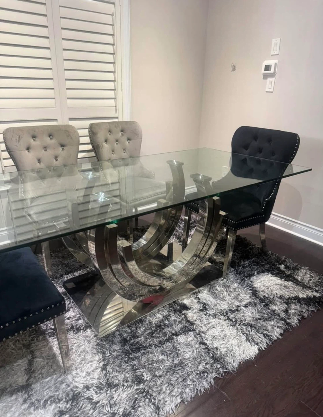 Dining table and chair for sale