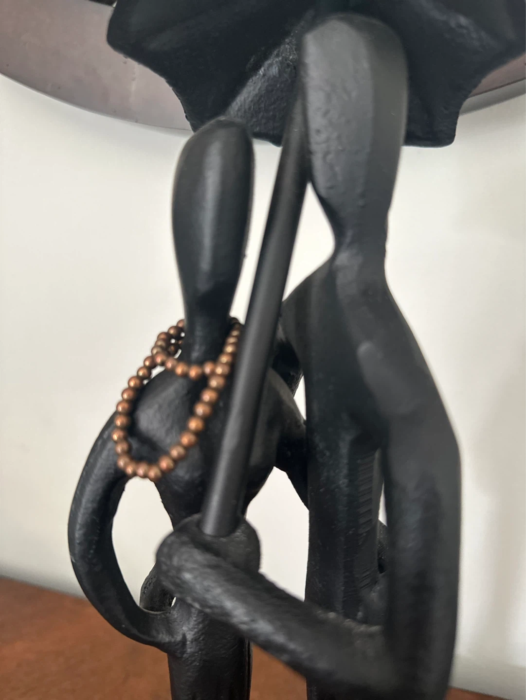 Couple Under Umbrella Figurine - photo 4