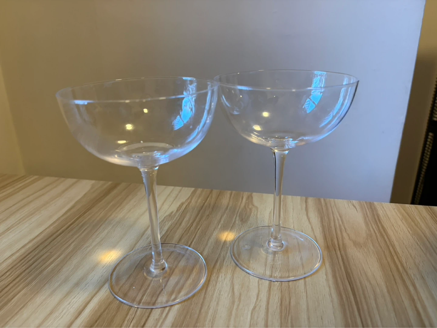 Set of 2 Clear Coupe Glasses
