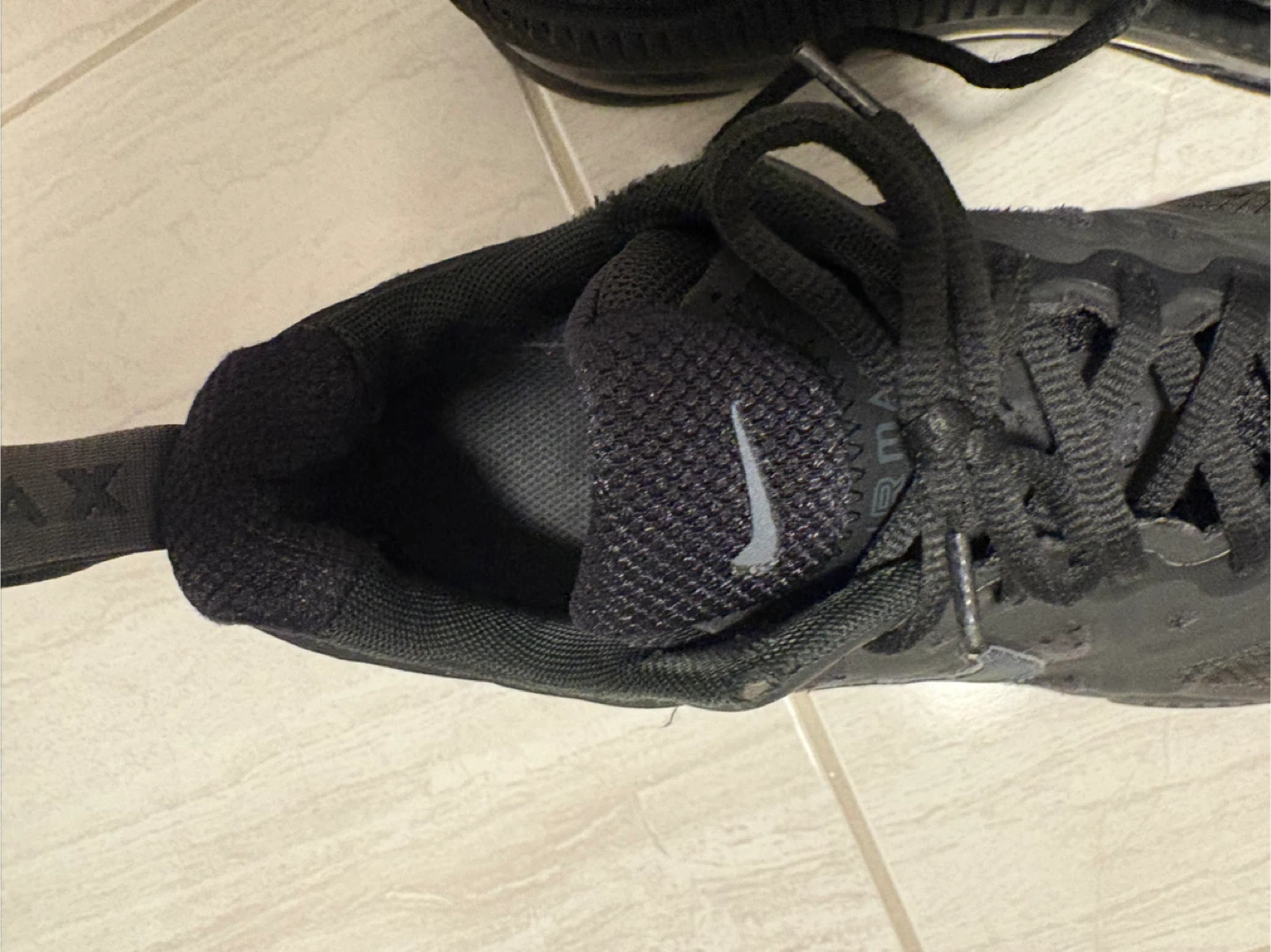 Nike Air Max Running Shoes - photo 3