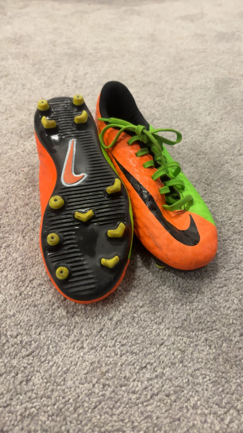 Nike Hypervenom FG Soccer Cleats Size 4.5 Youth - photo 2