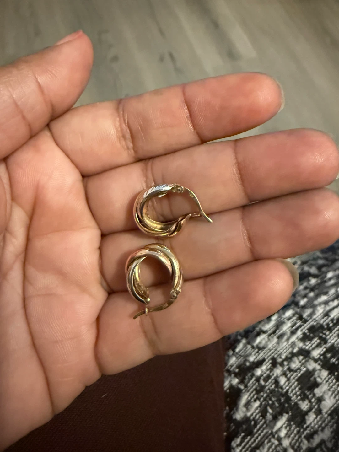 10k Gold Hoop Earrings - photo 2