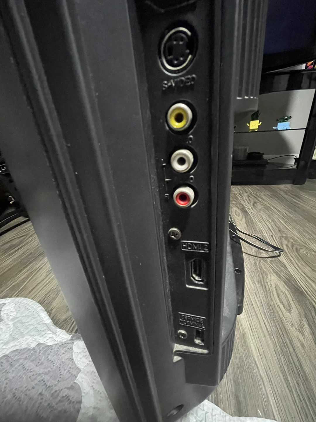 Sylvania 32" LC320SL1 HD Television - photo 4